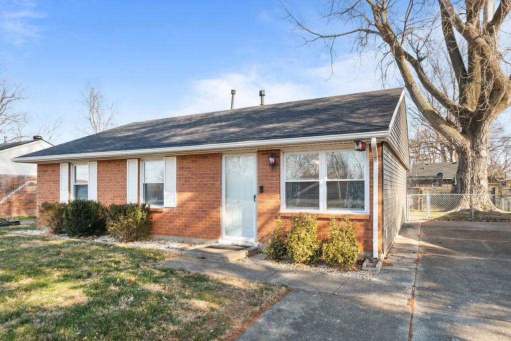 2225 Barron Drive