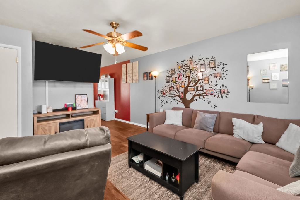 2225 Barron Drive