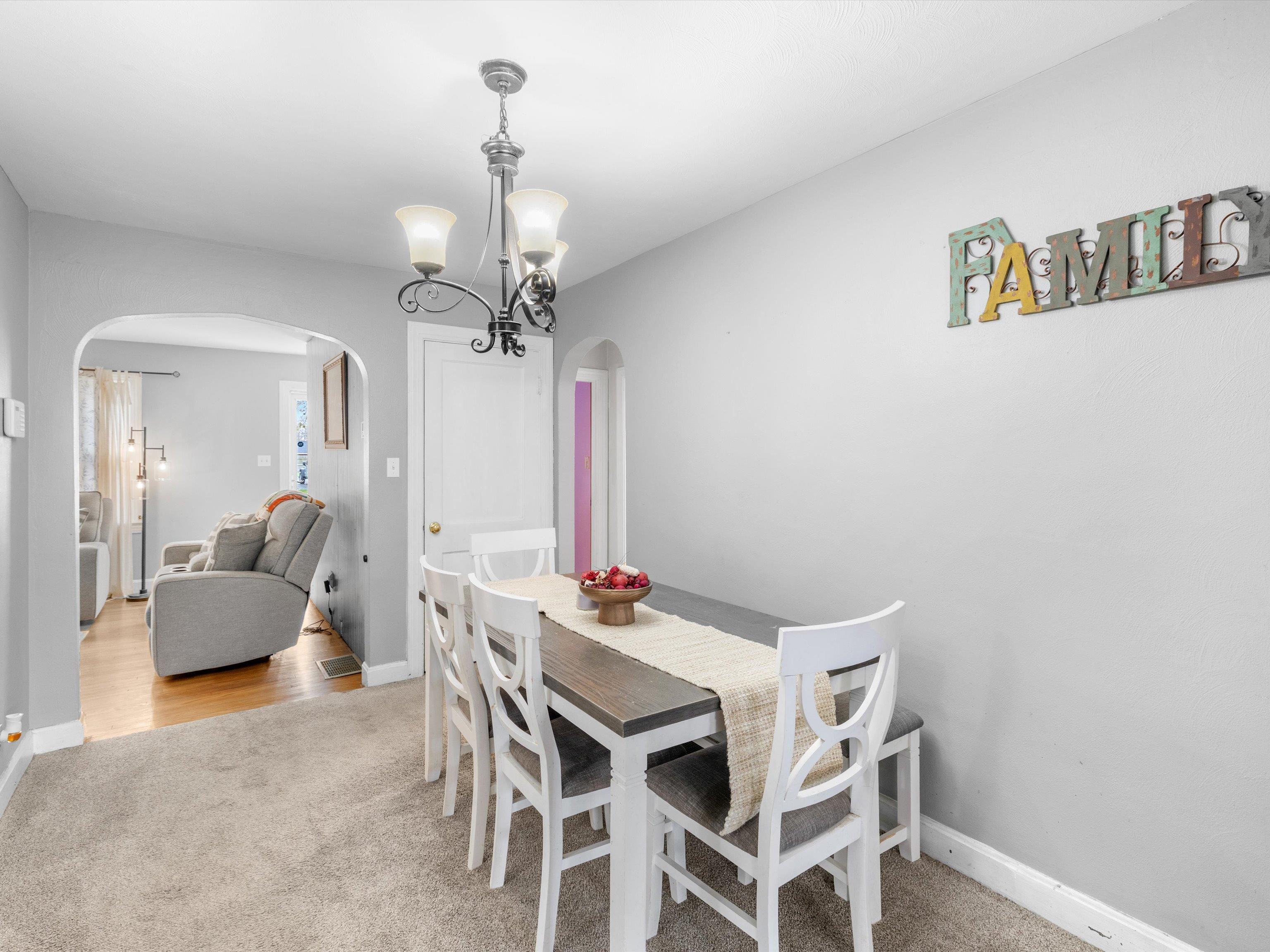 1231 Maple Ave
