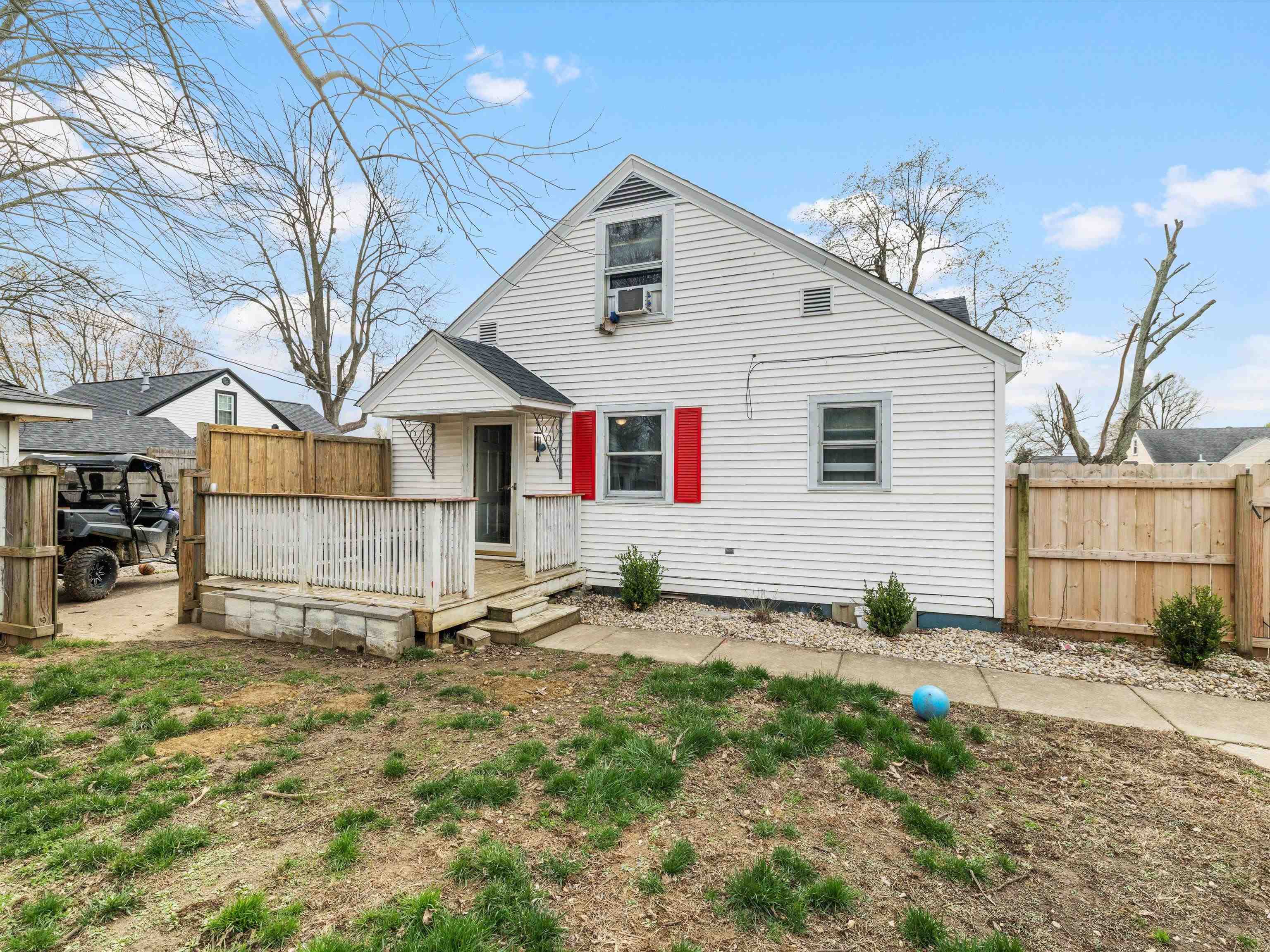1231 Maple Ave