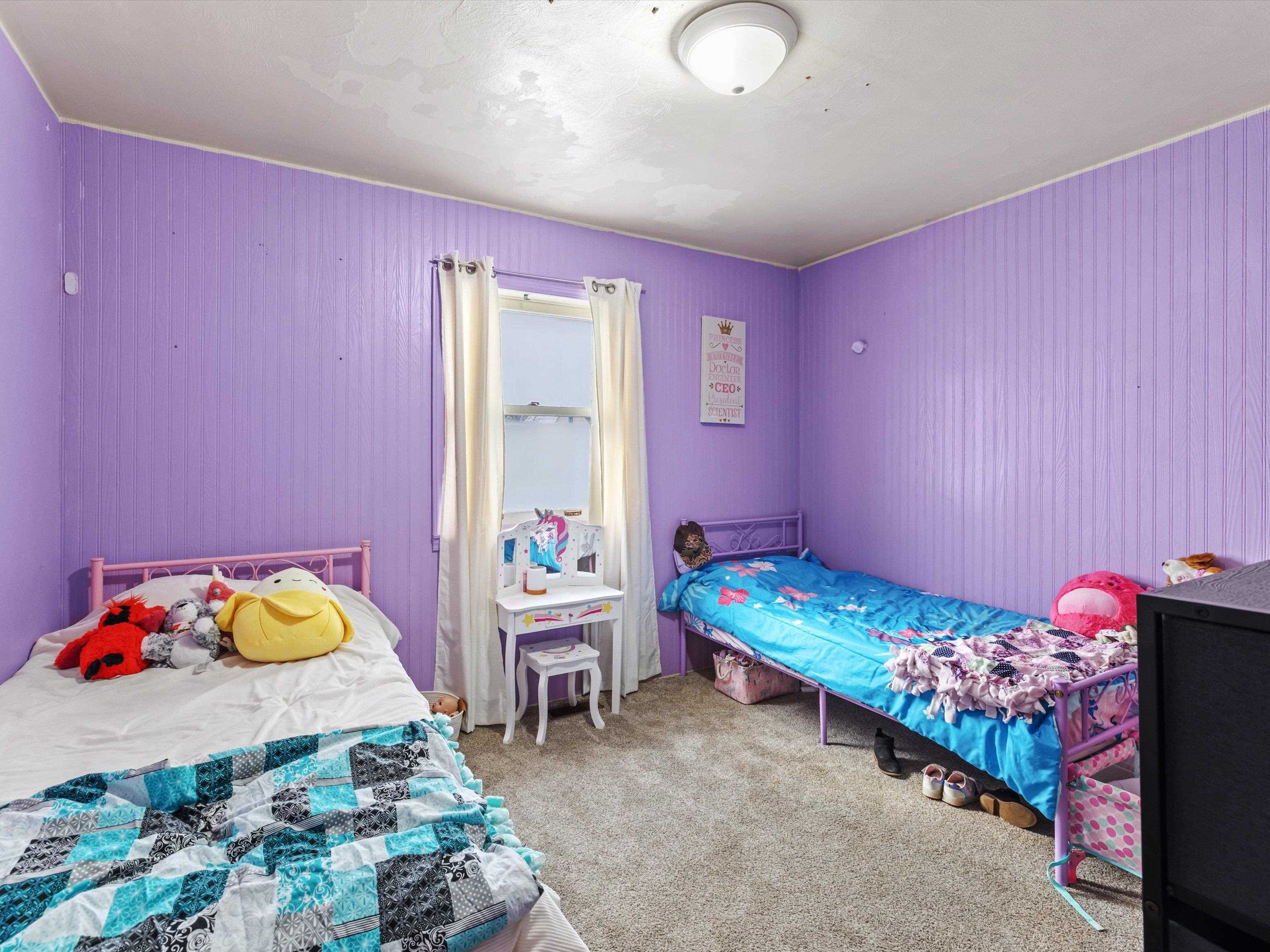 1231 Maple Ave