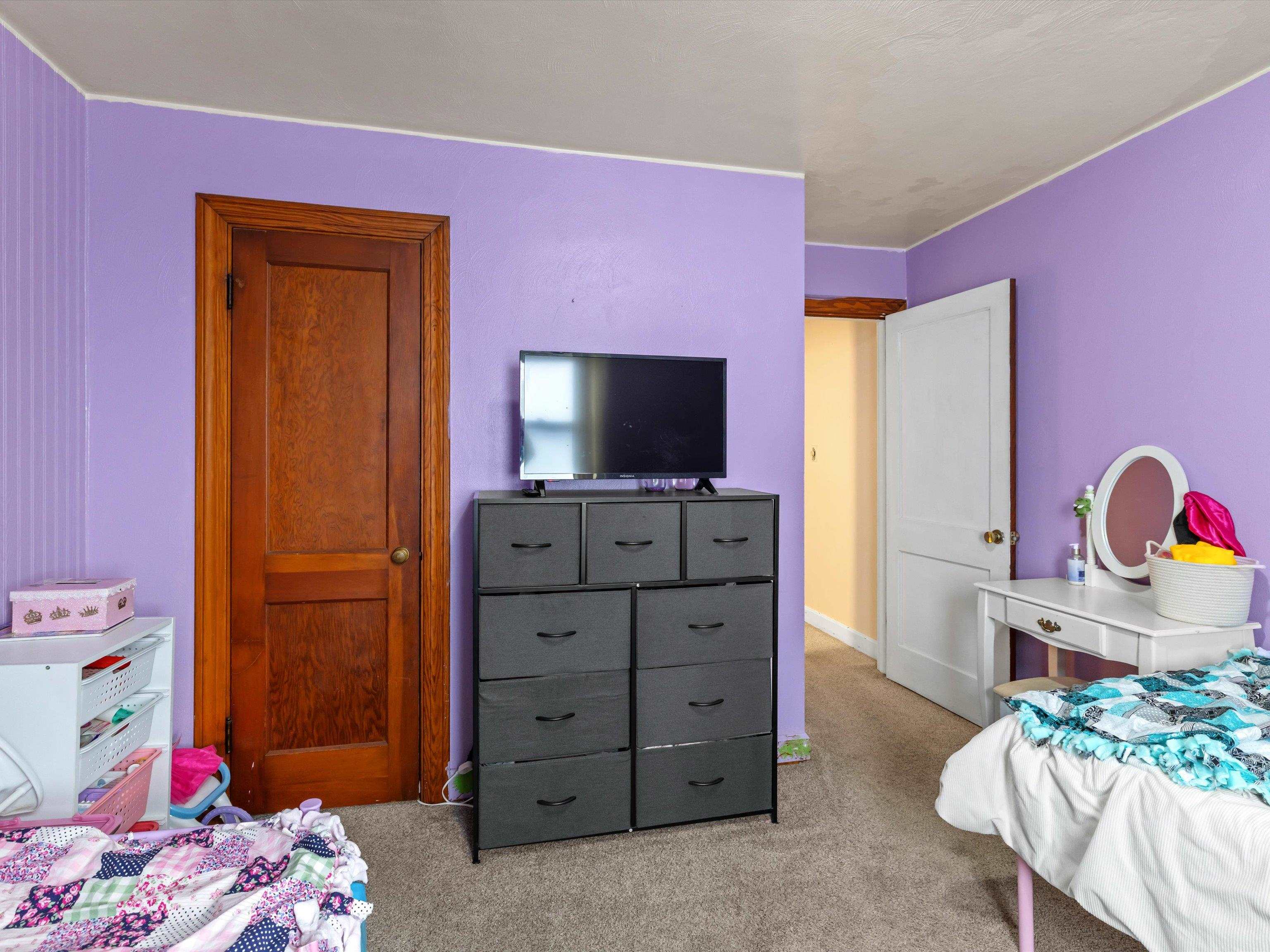 1231 Maple Ave