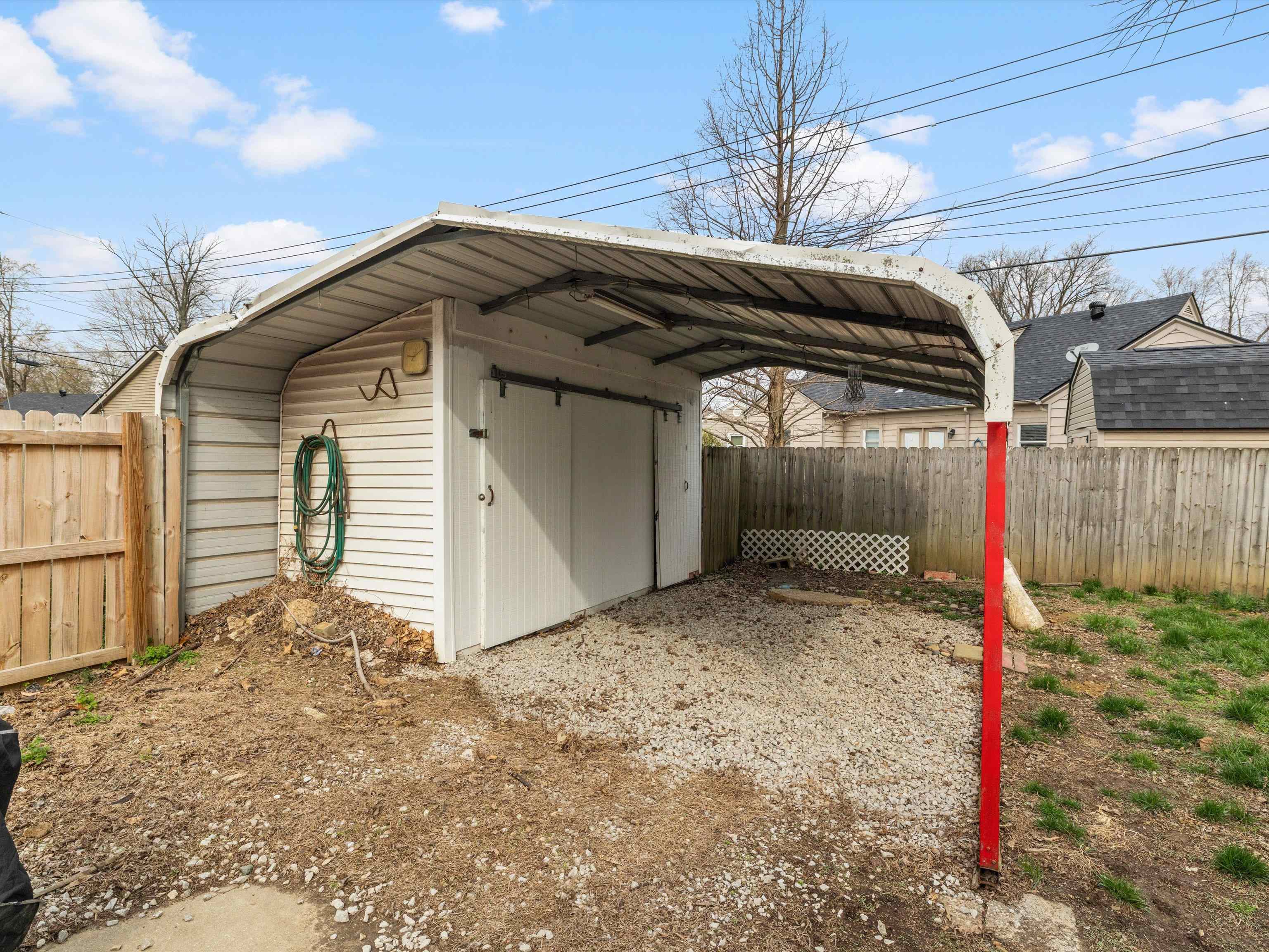 1231 Maple Ave