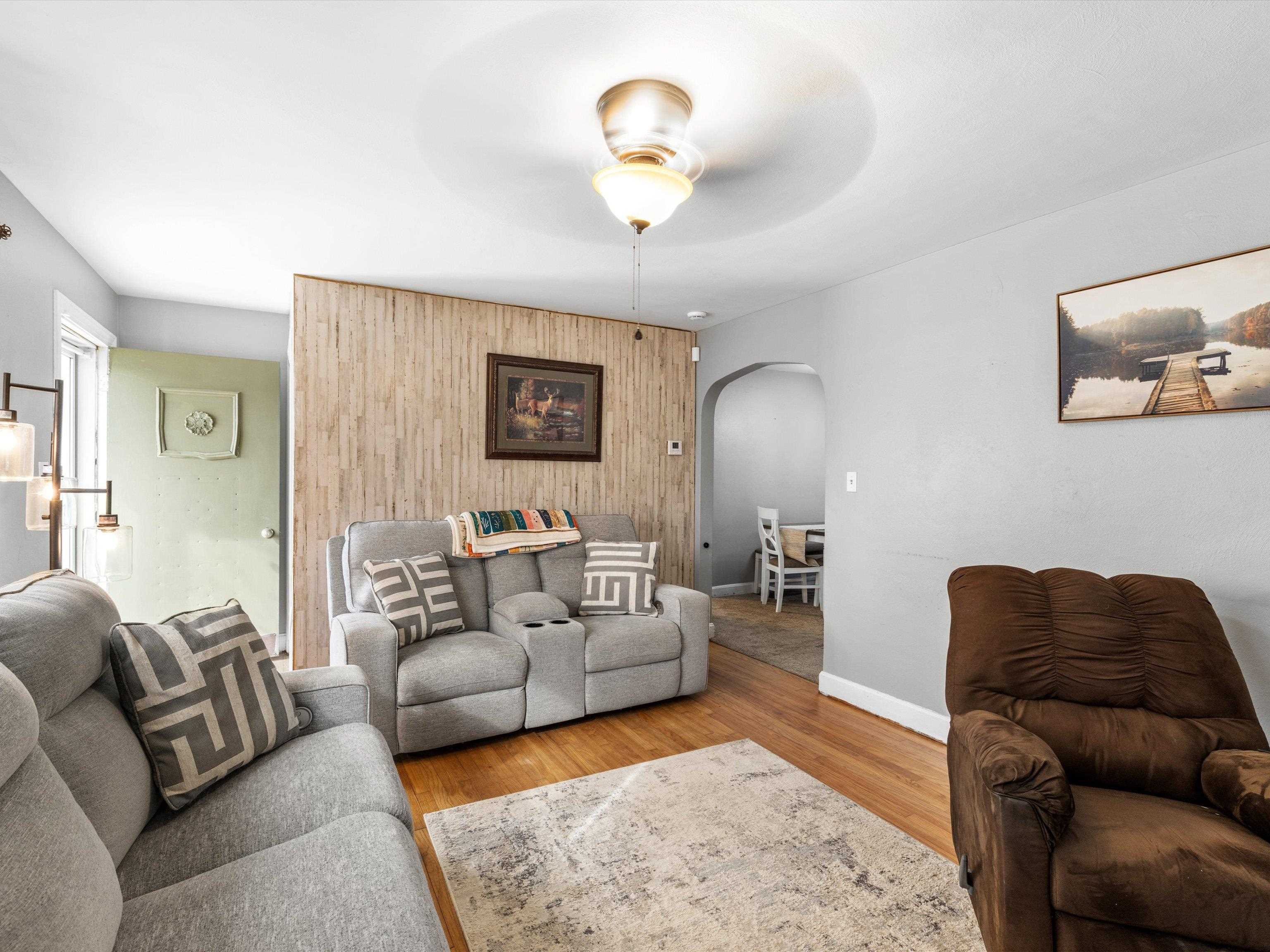1231 Maple Ave