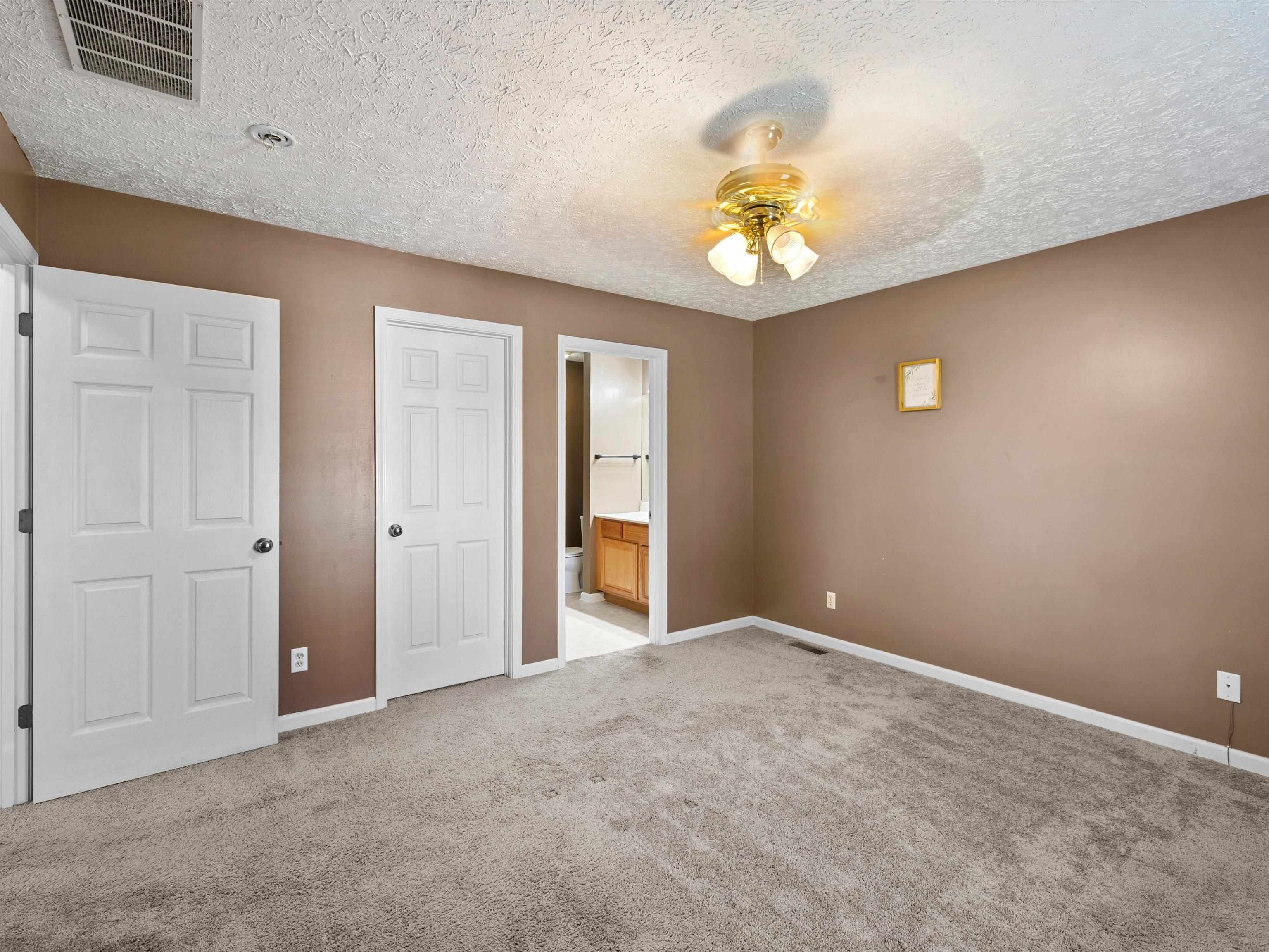 4415 Hunters Trace