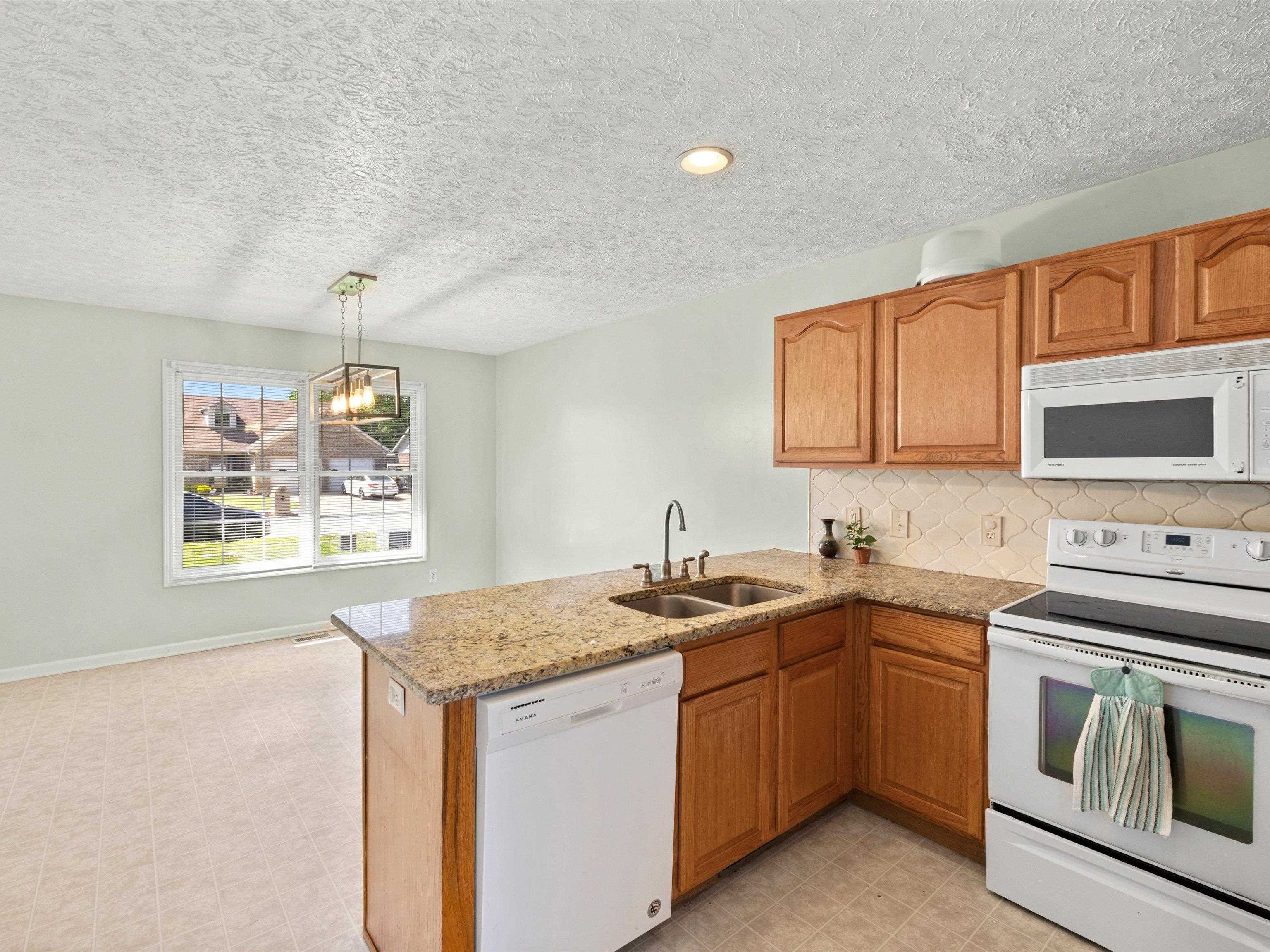 4415 Hunters Trace