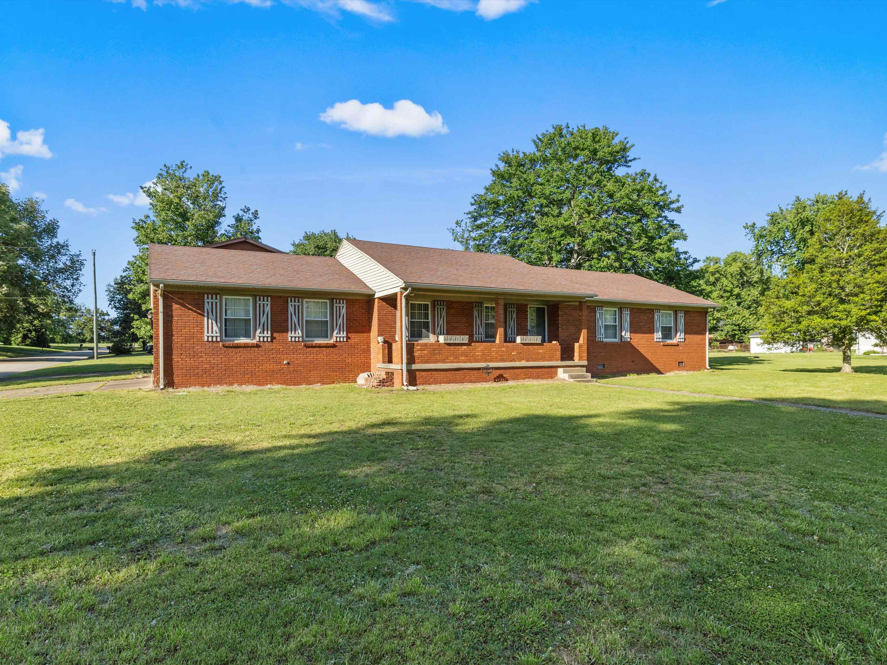 3815 Locust Hill Drive