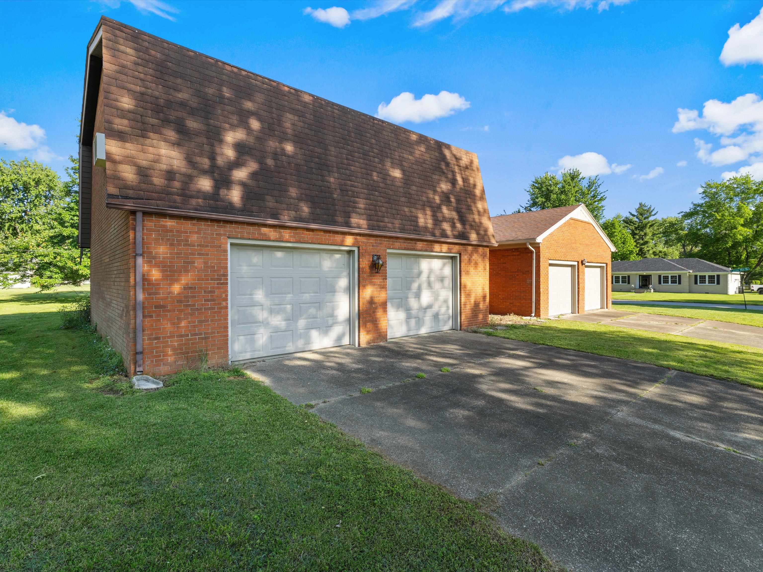 3815 Locust Hill Drive