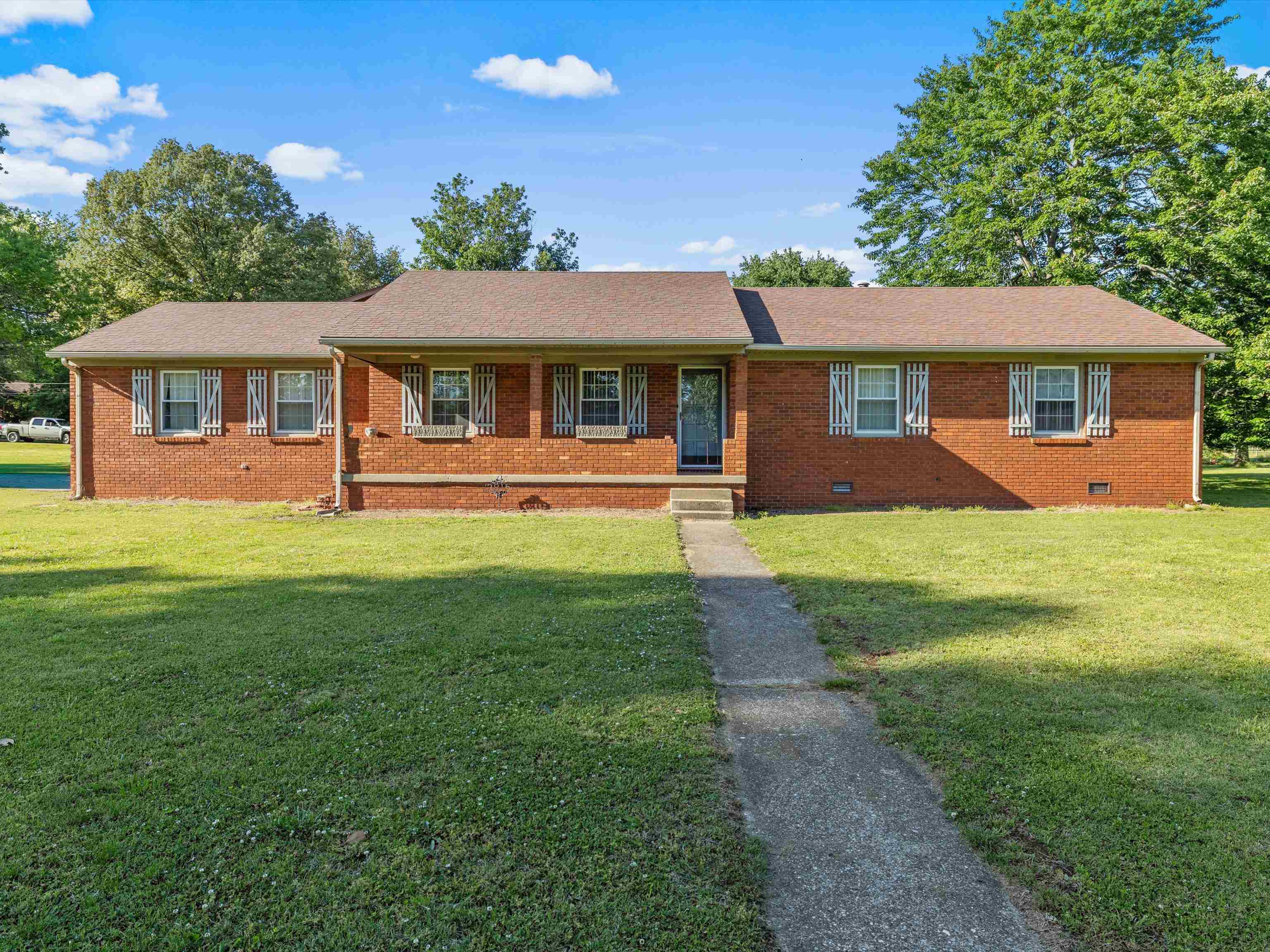 3815 Locust Hill Drive