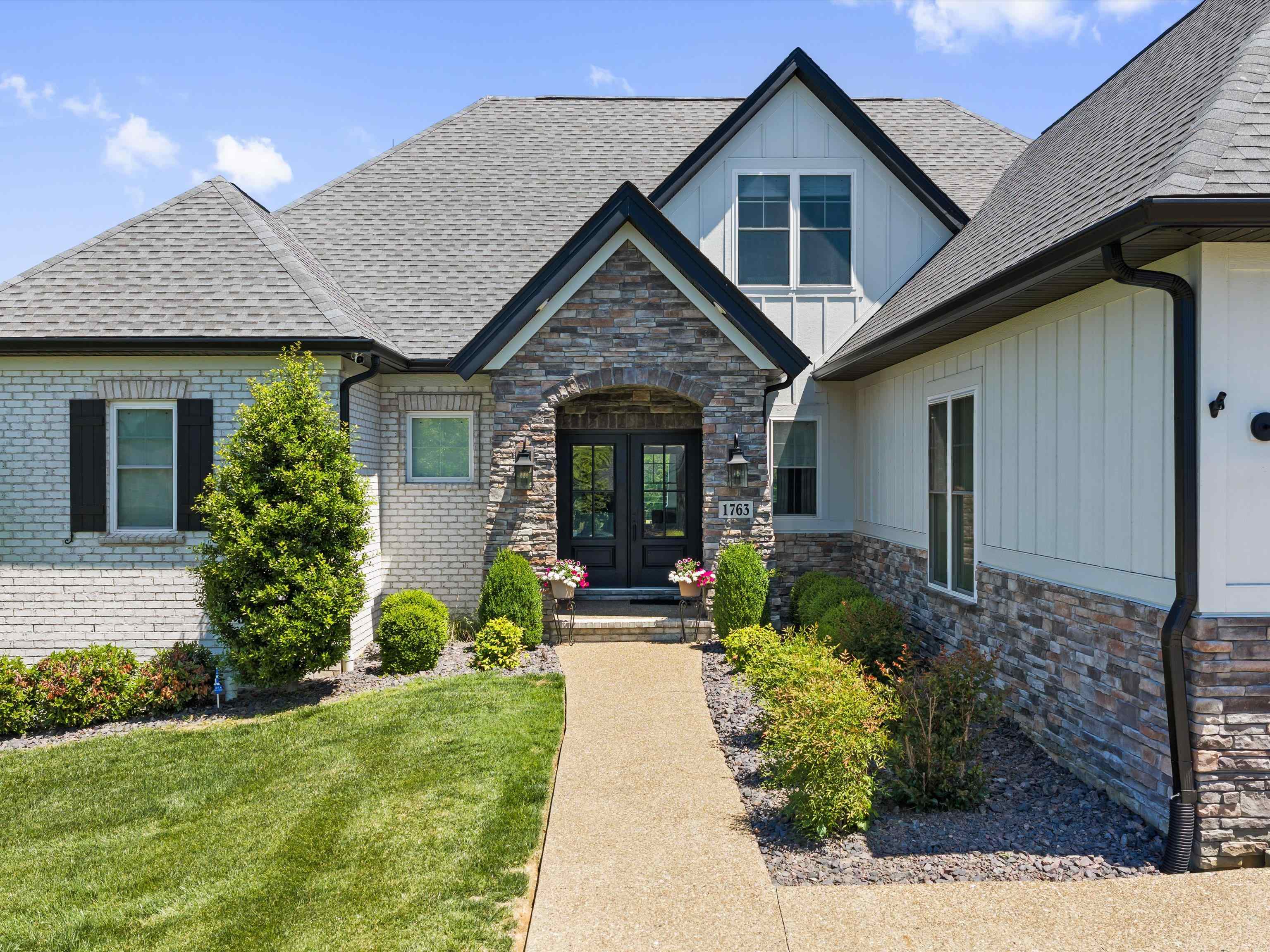 1763 Sterling Valley Dr