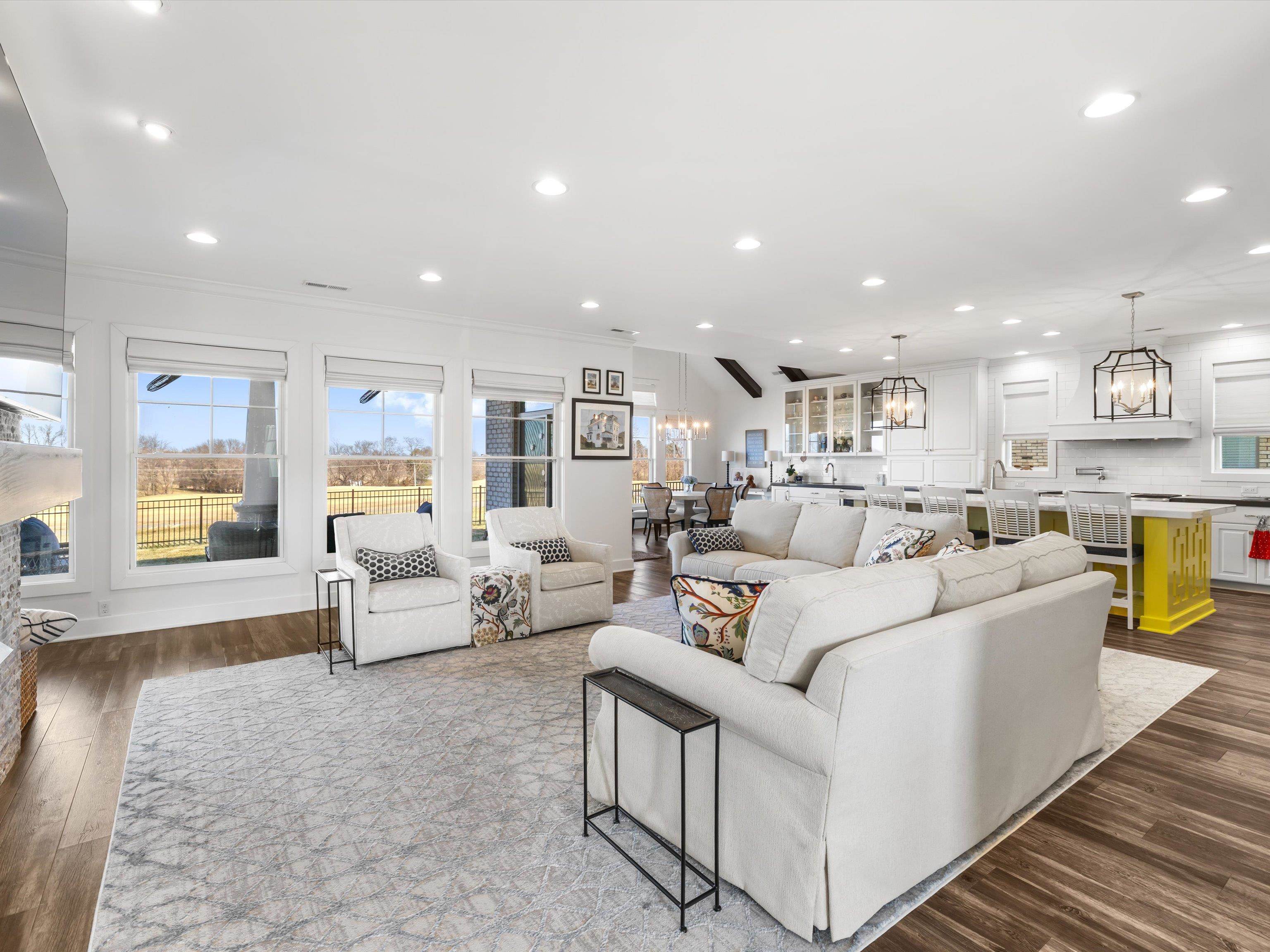 1763 Sterling Valley Dr