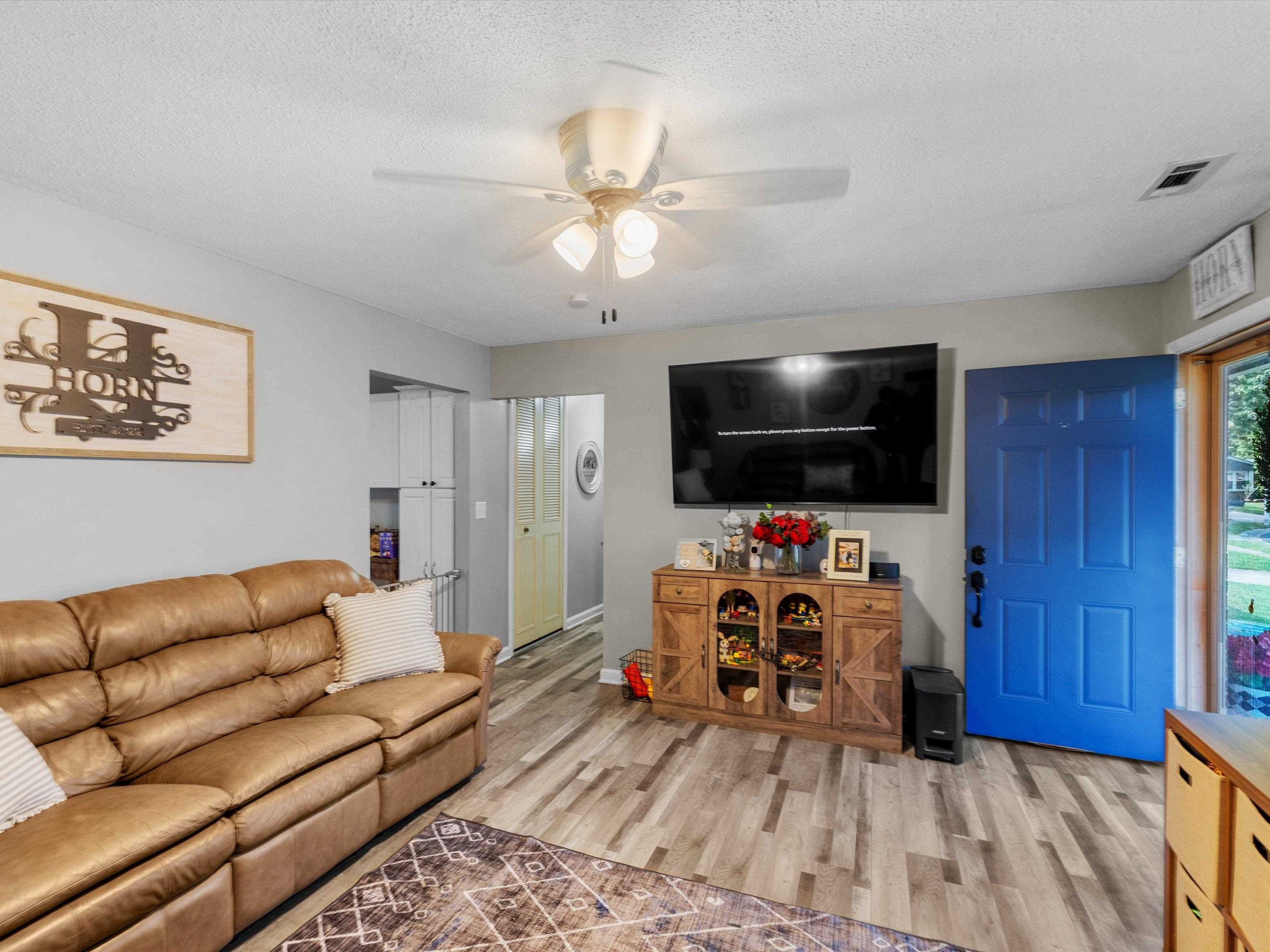3049 Yosemite Drive