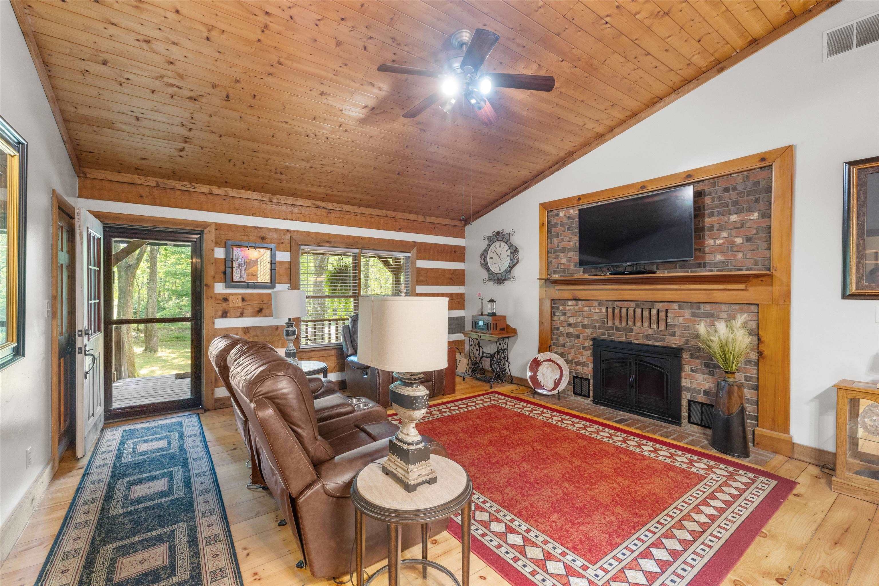 2423 Nannie Belle Loop