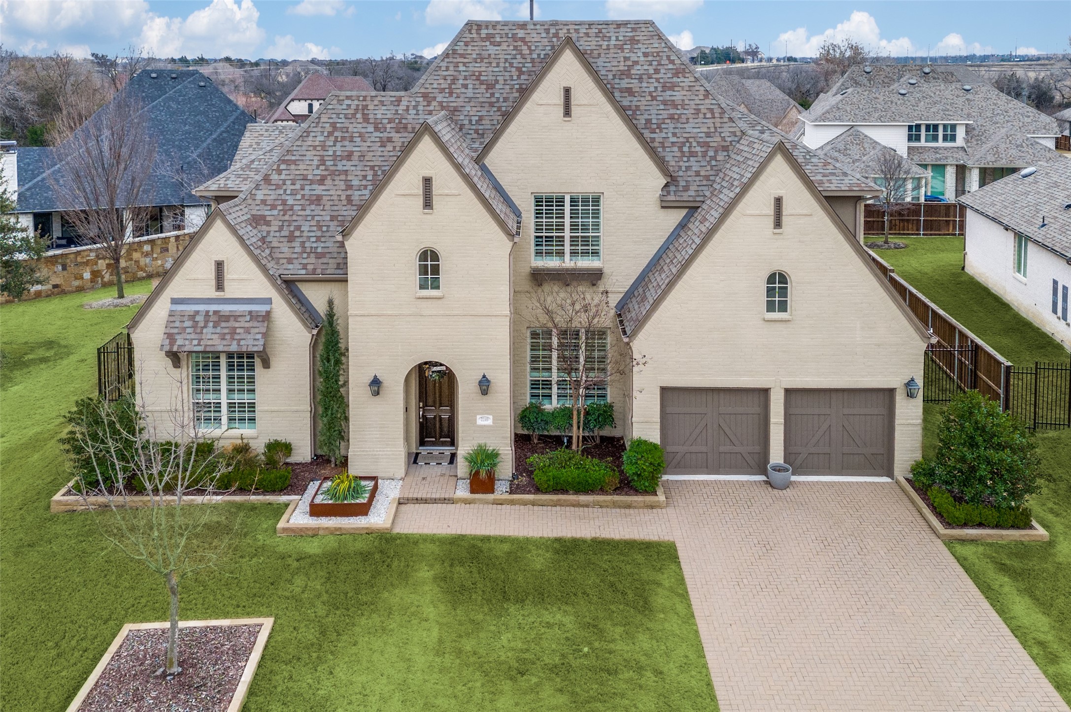 2240 Longmont Lane