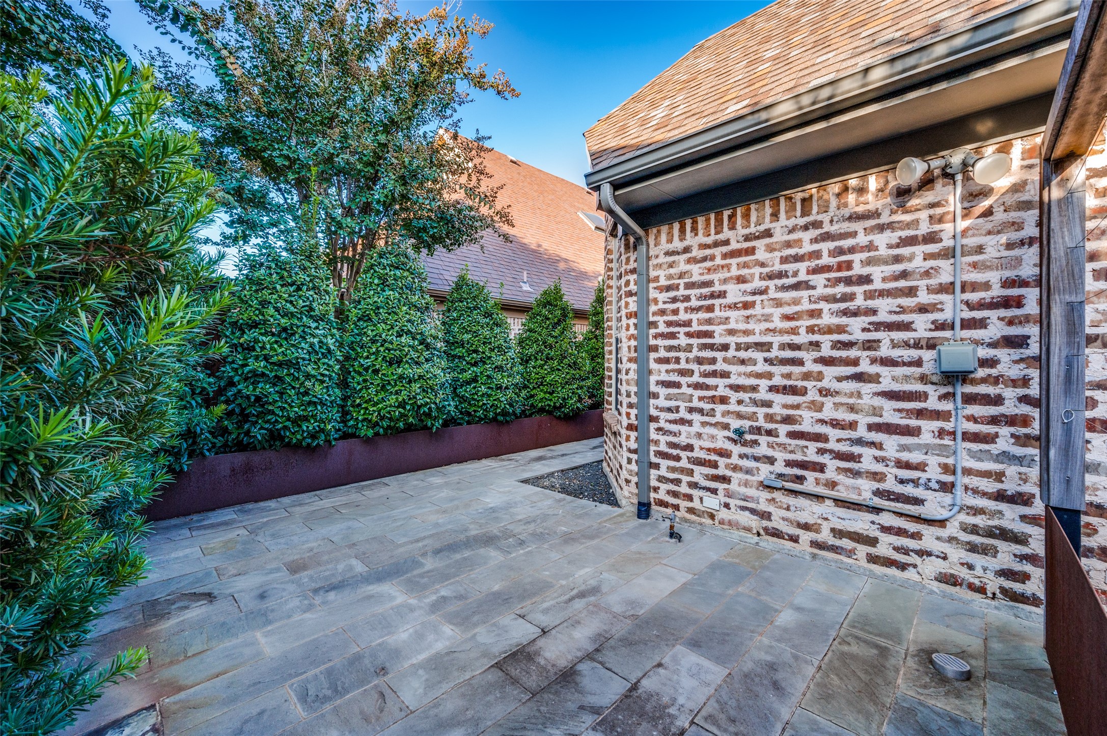 1547 FOARD Drive