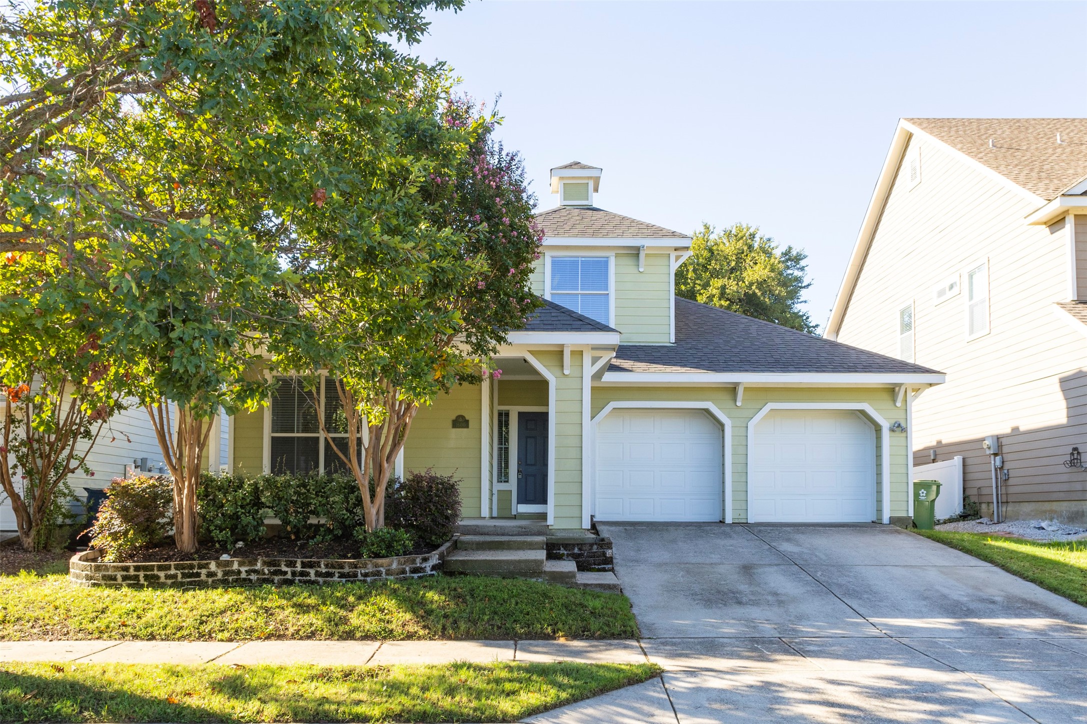 1600 Oakcrest Drive