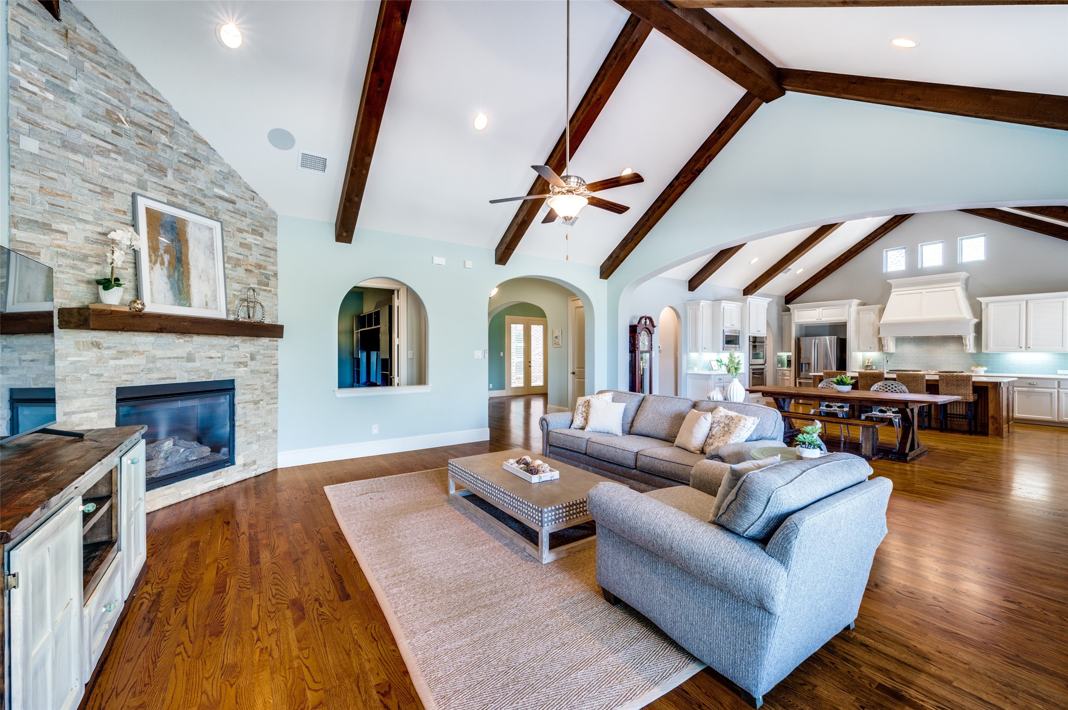 2971 CREEKWOOD Lane
