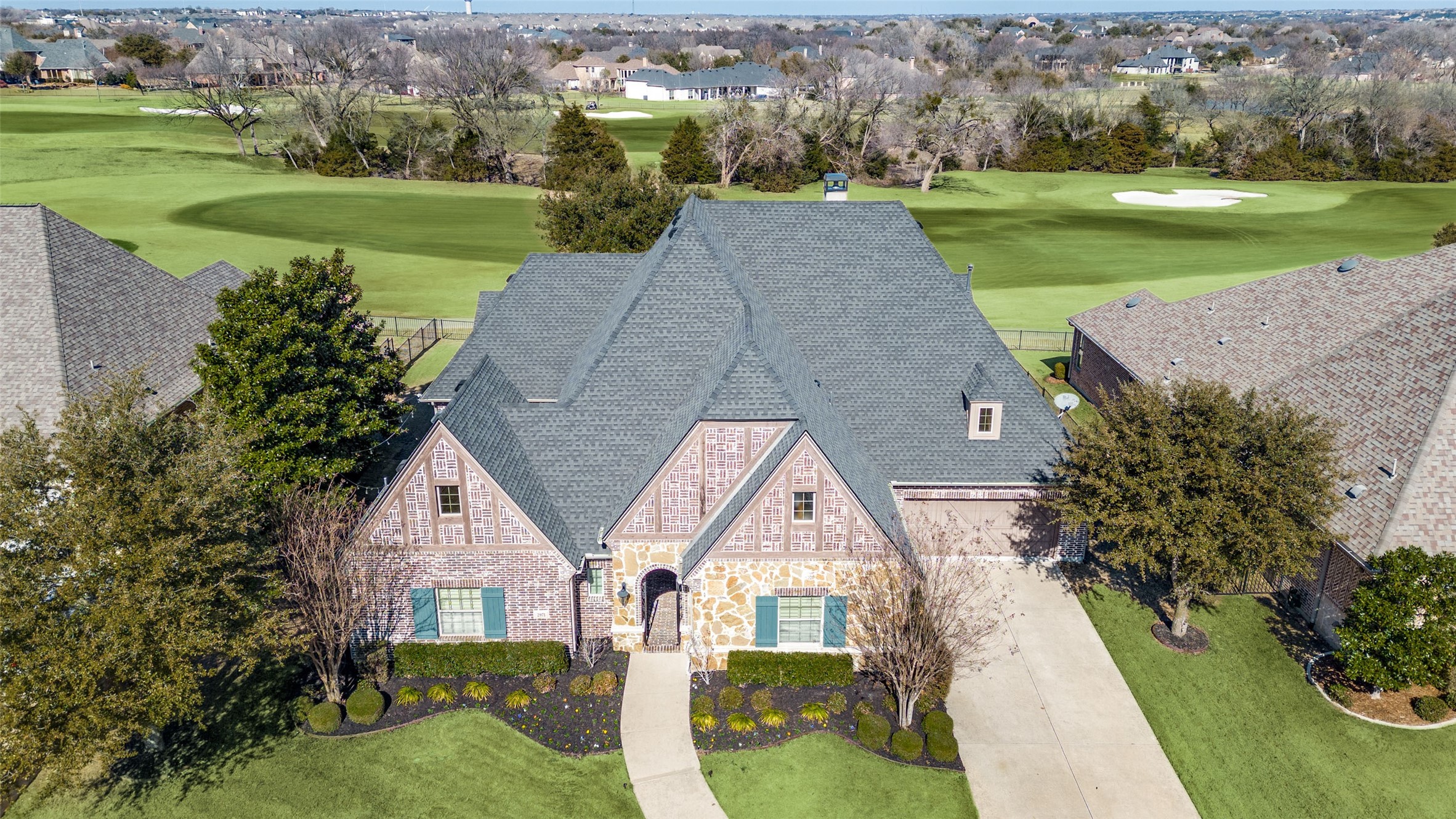 2971 CREEKWOOD Lane