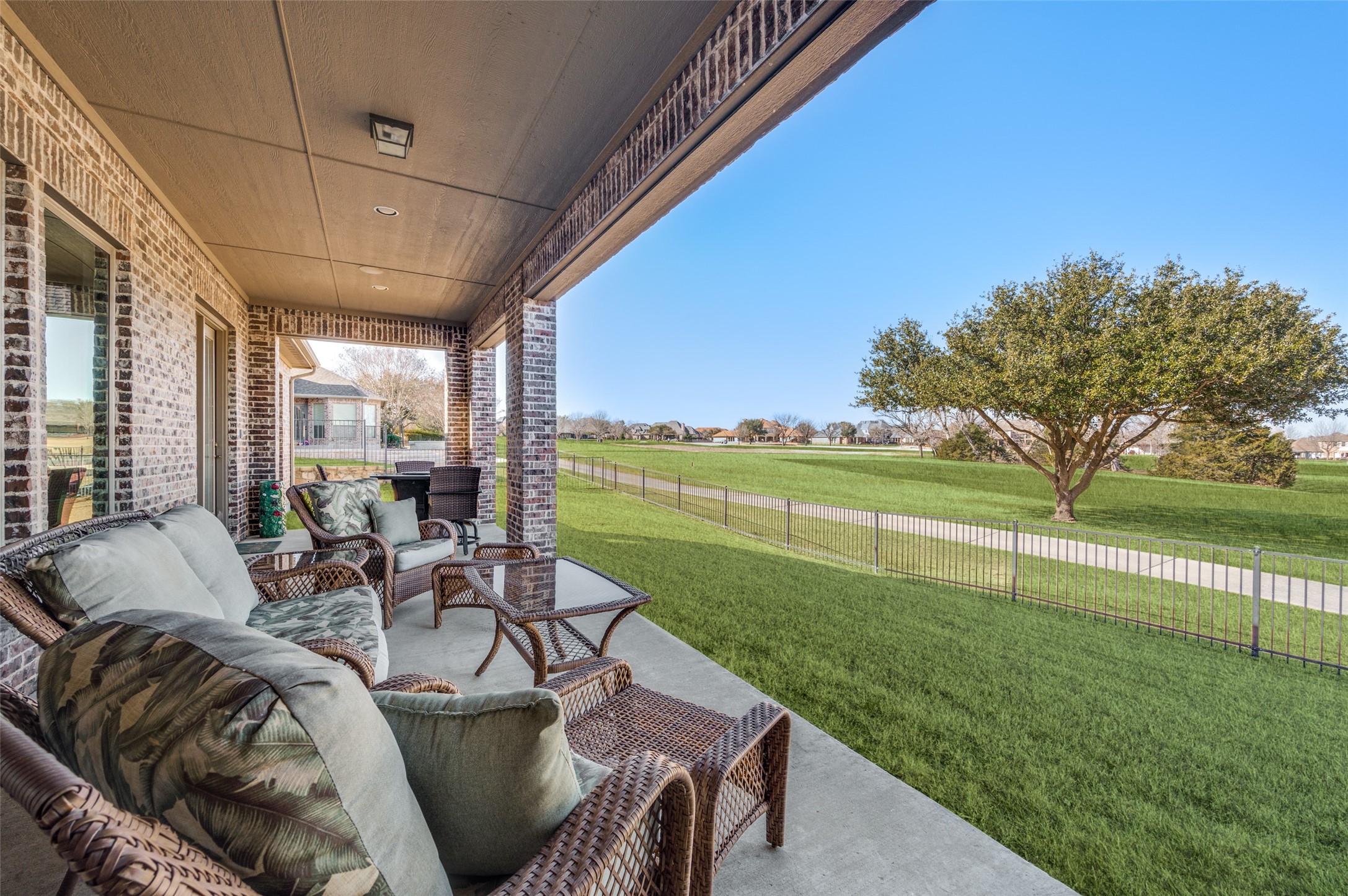2971 CREEKWOOD Lane