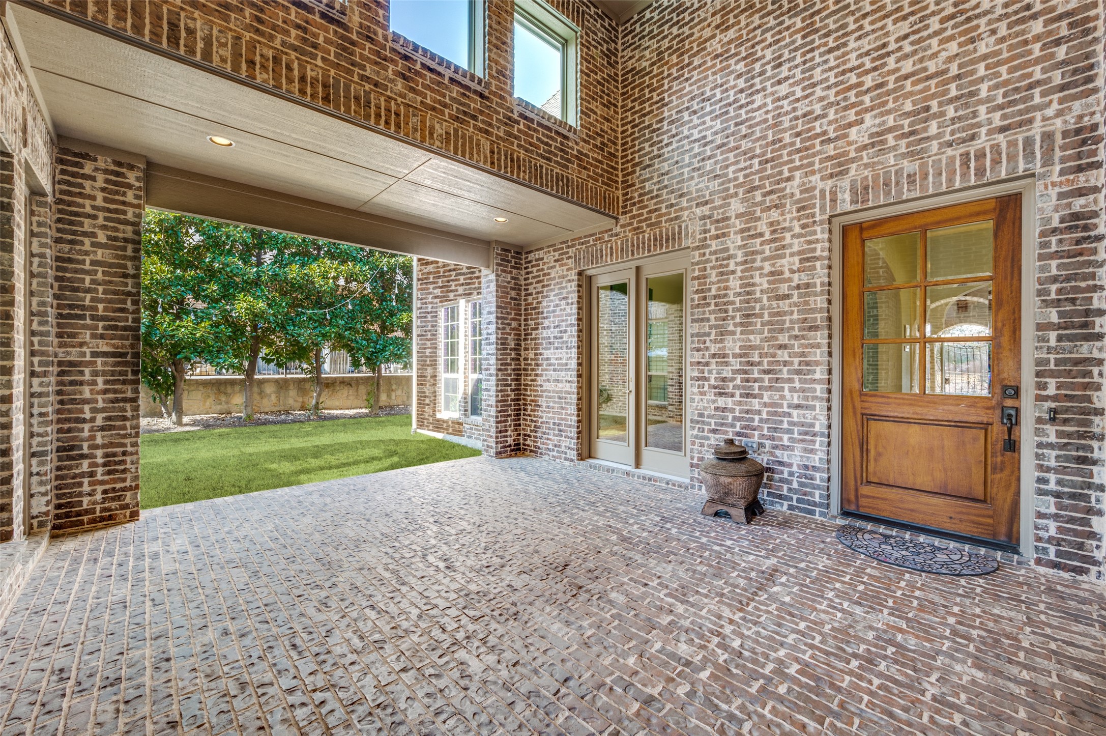 2971 CREEKWOOD Lane