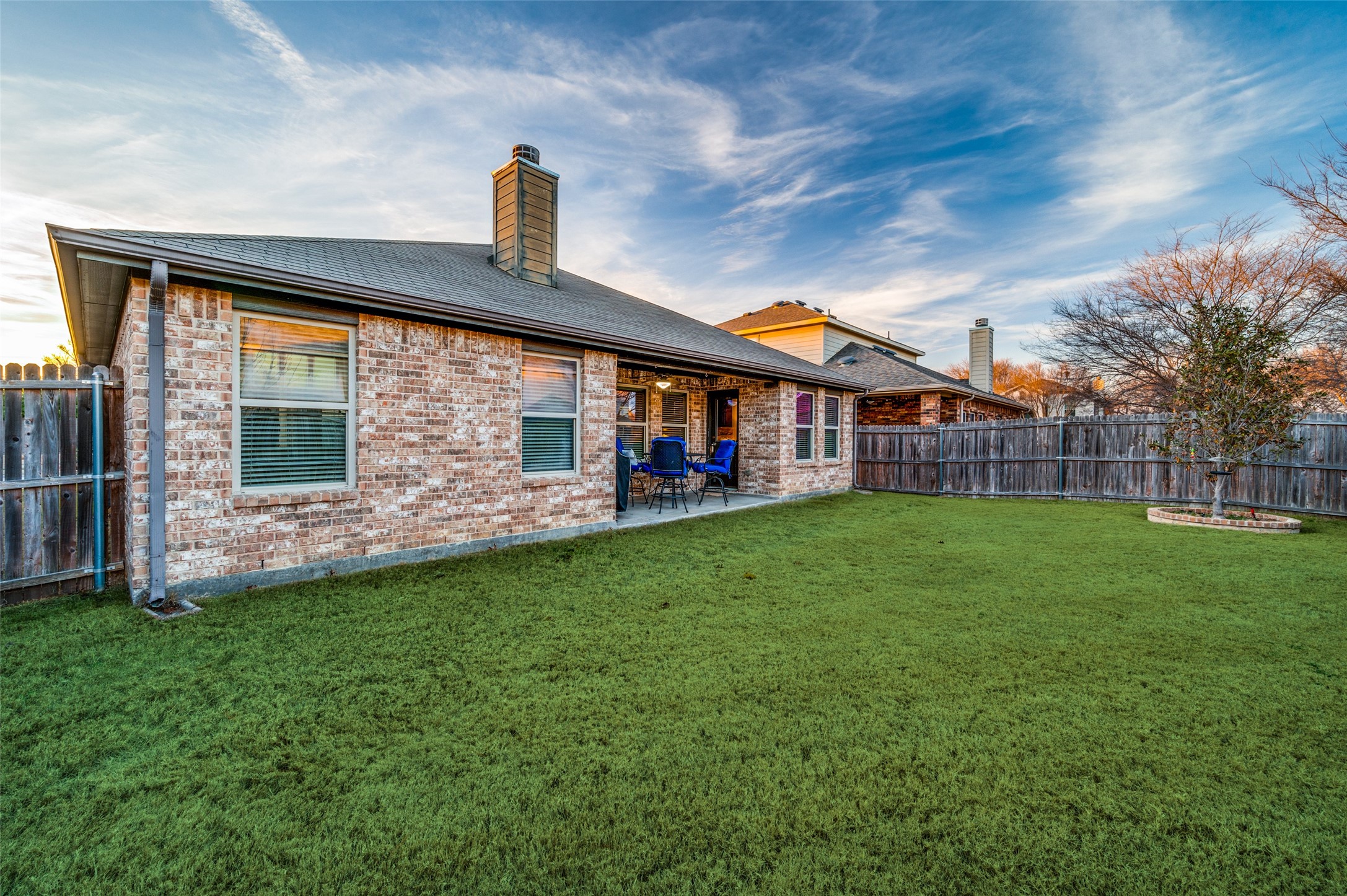 1912 ABBEYGALE Drive