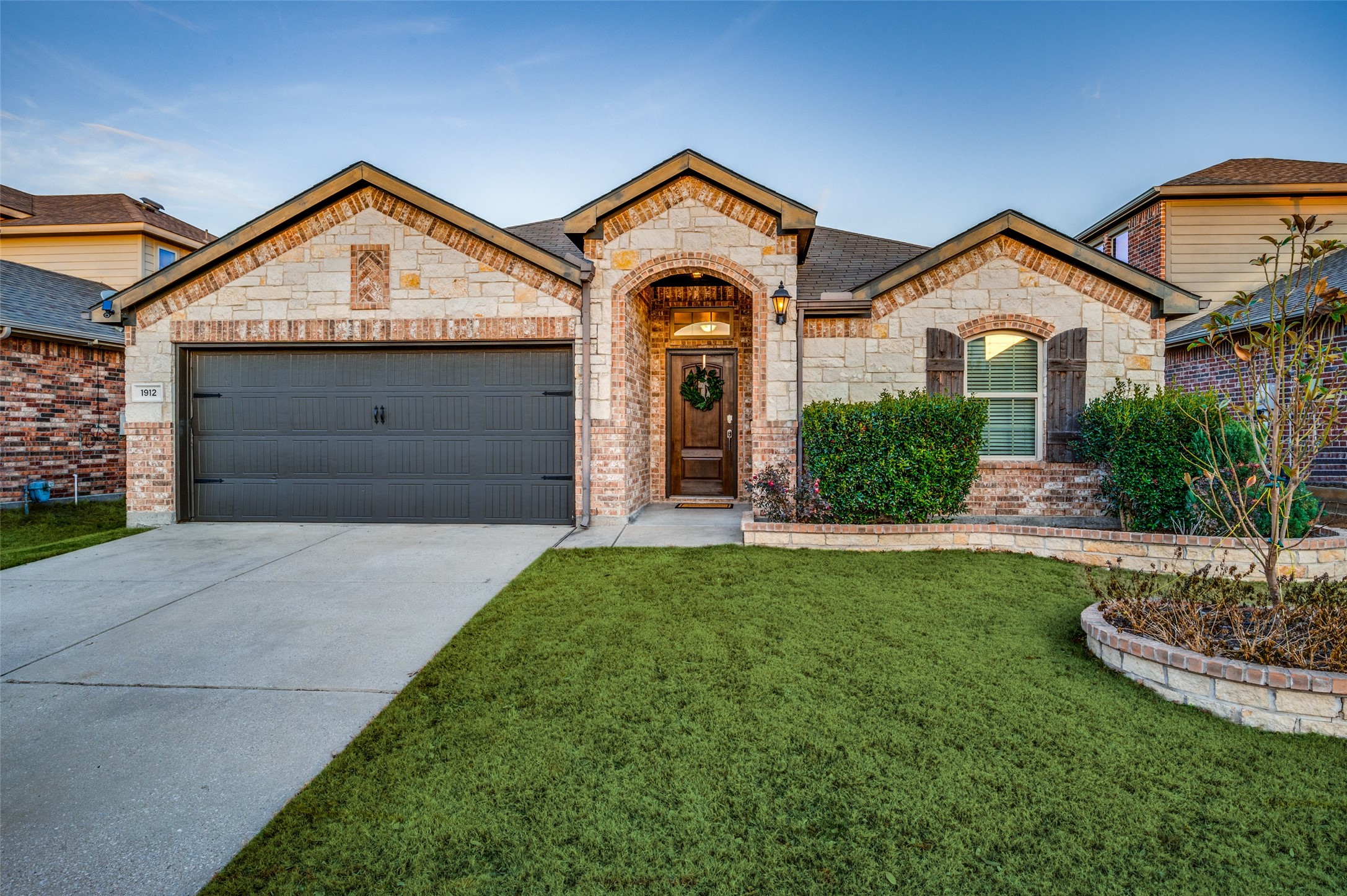 1912 ABBEYGALE Drive