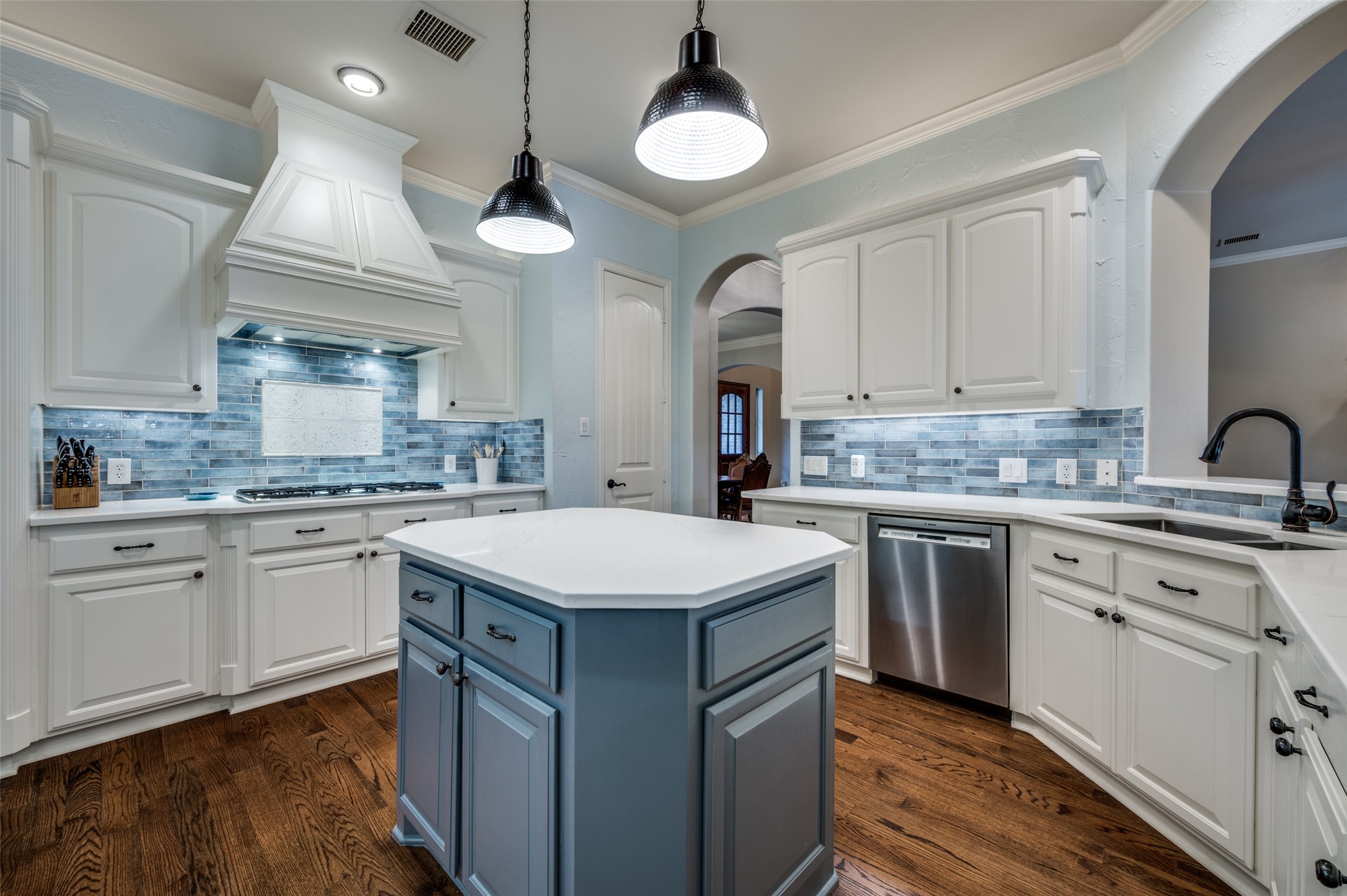 1721 WINDY HILL Lane