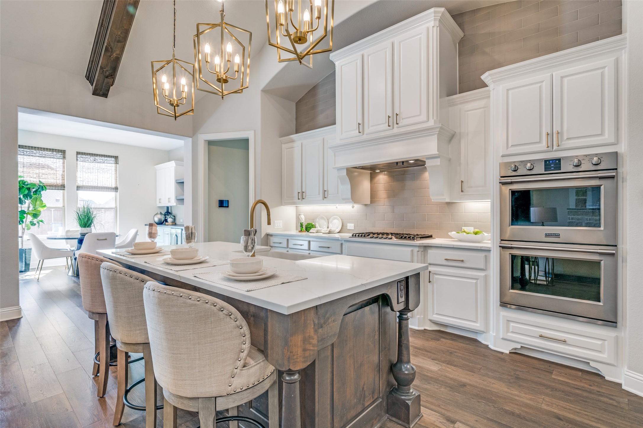 2905 TWIN EAGLES Drive