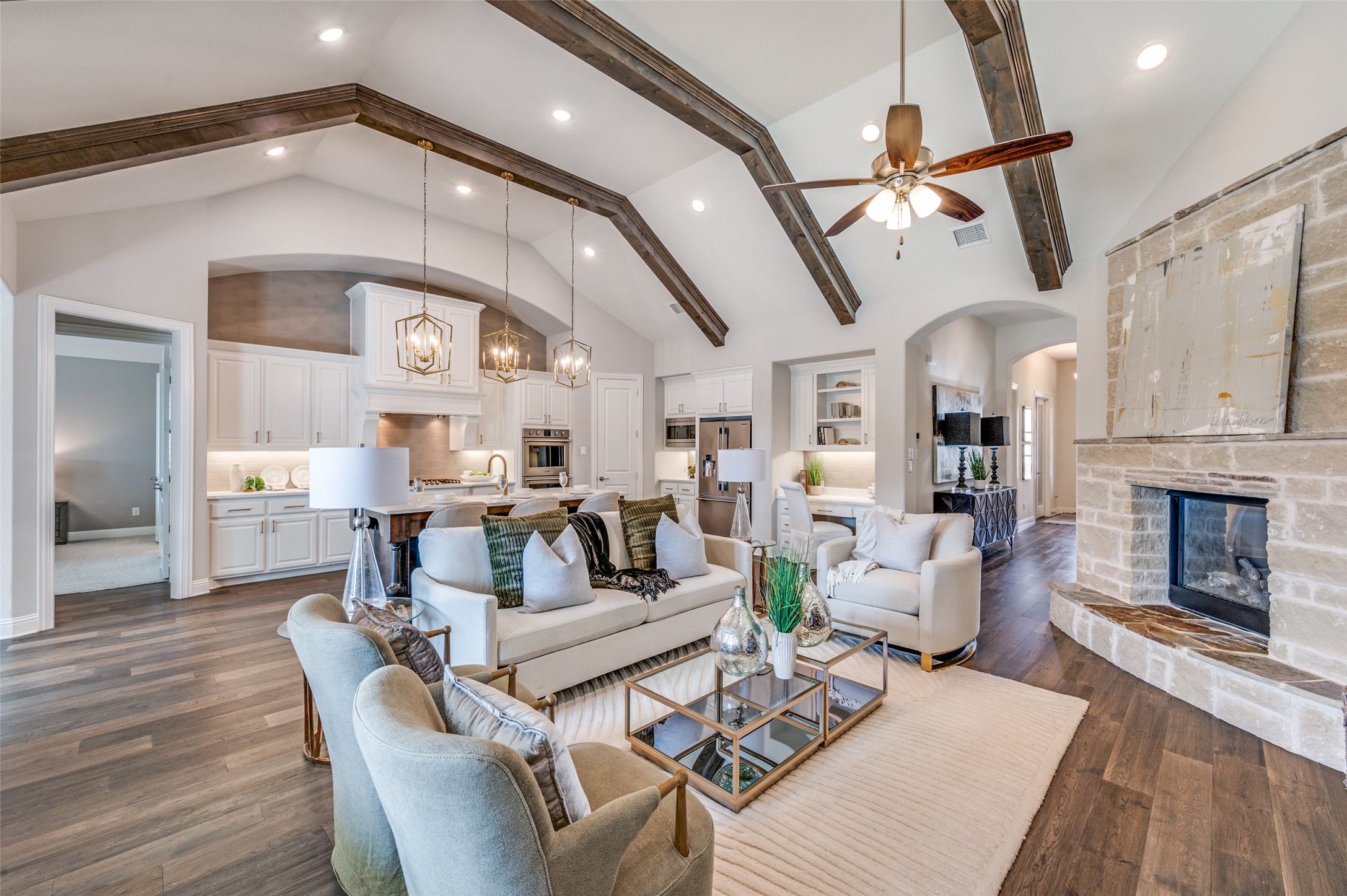 2905 TWIN EAGLES Drive