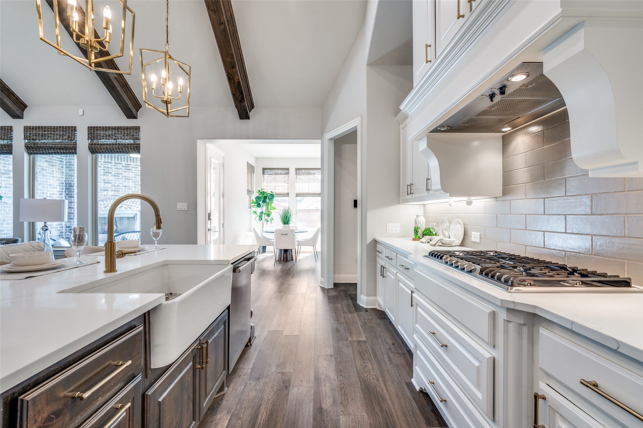 2905 TWIN EAGLES Drive