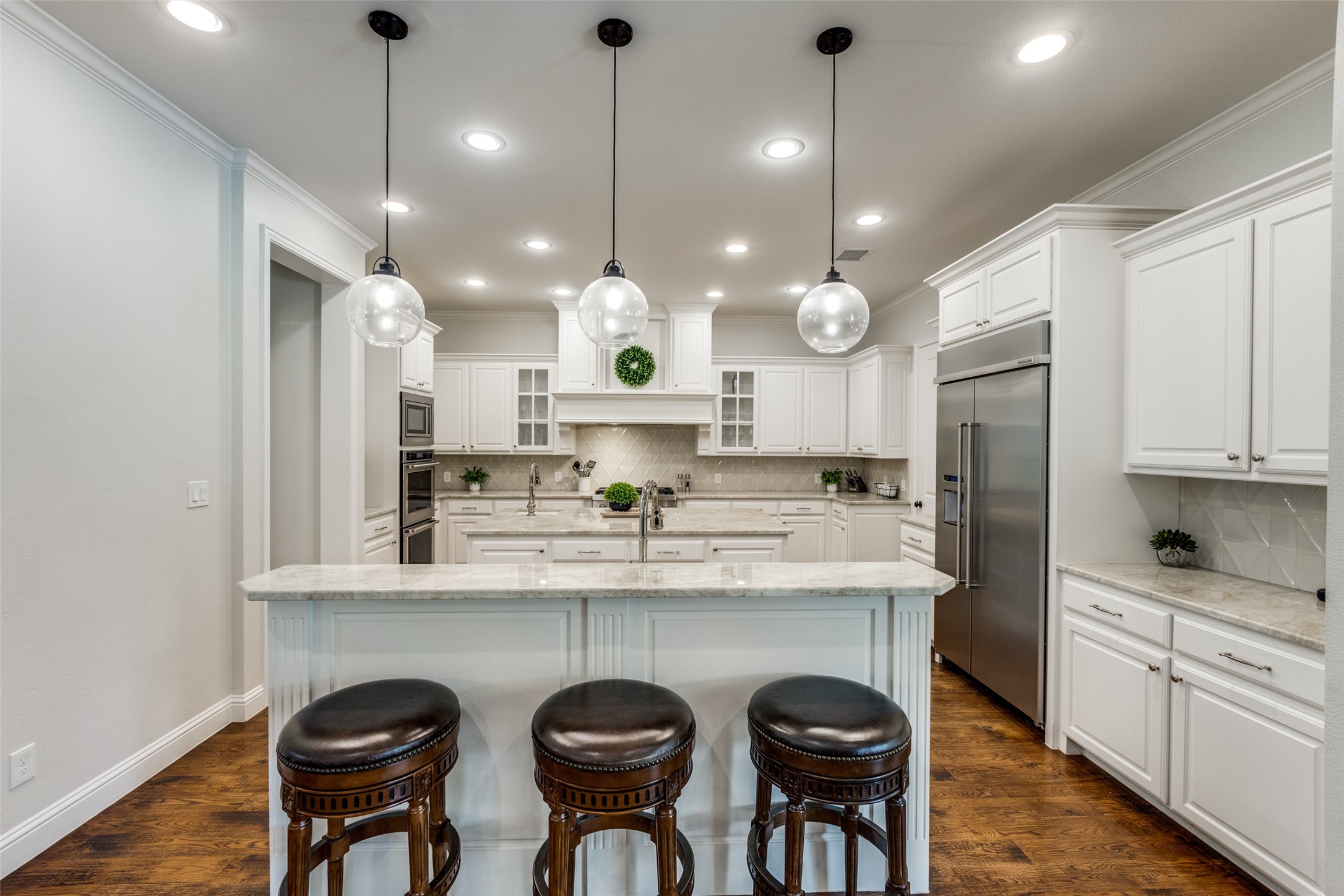 400 W Waters Edge Way