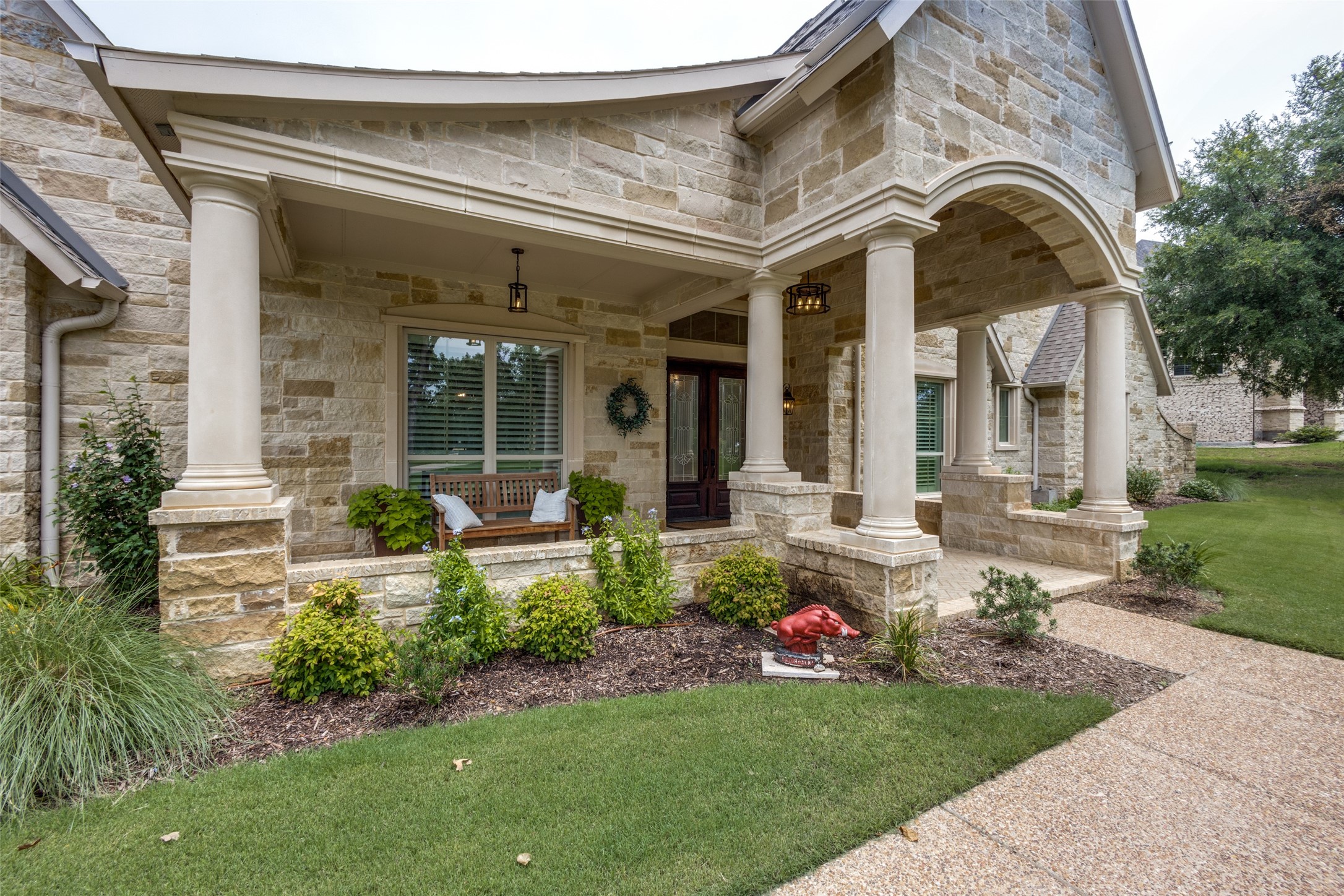 400 W Waters Edge Way