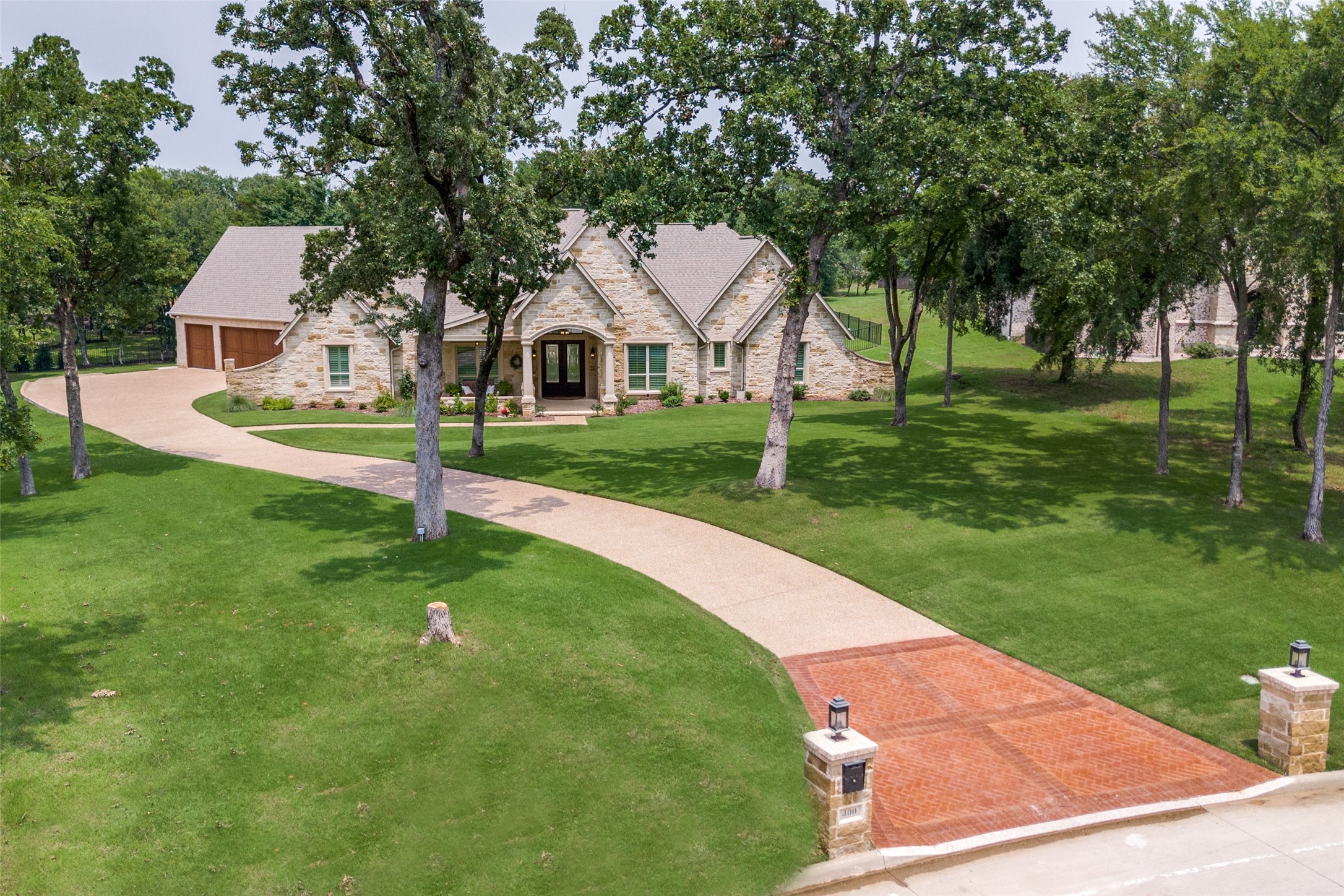 400 W Waters Edge Way