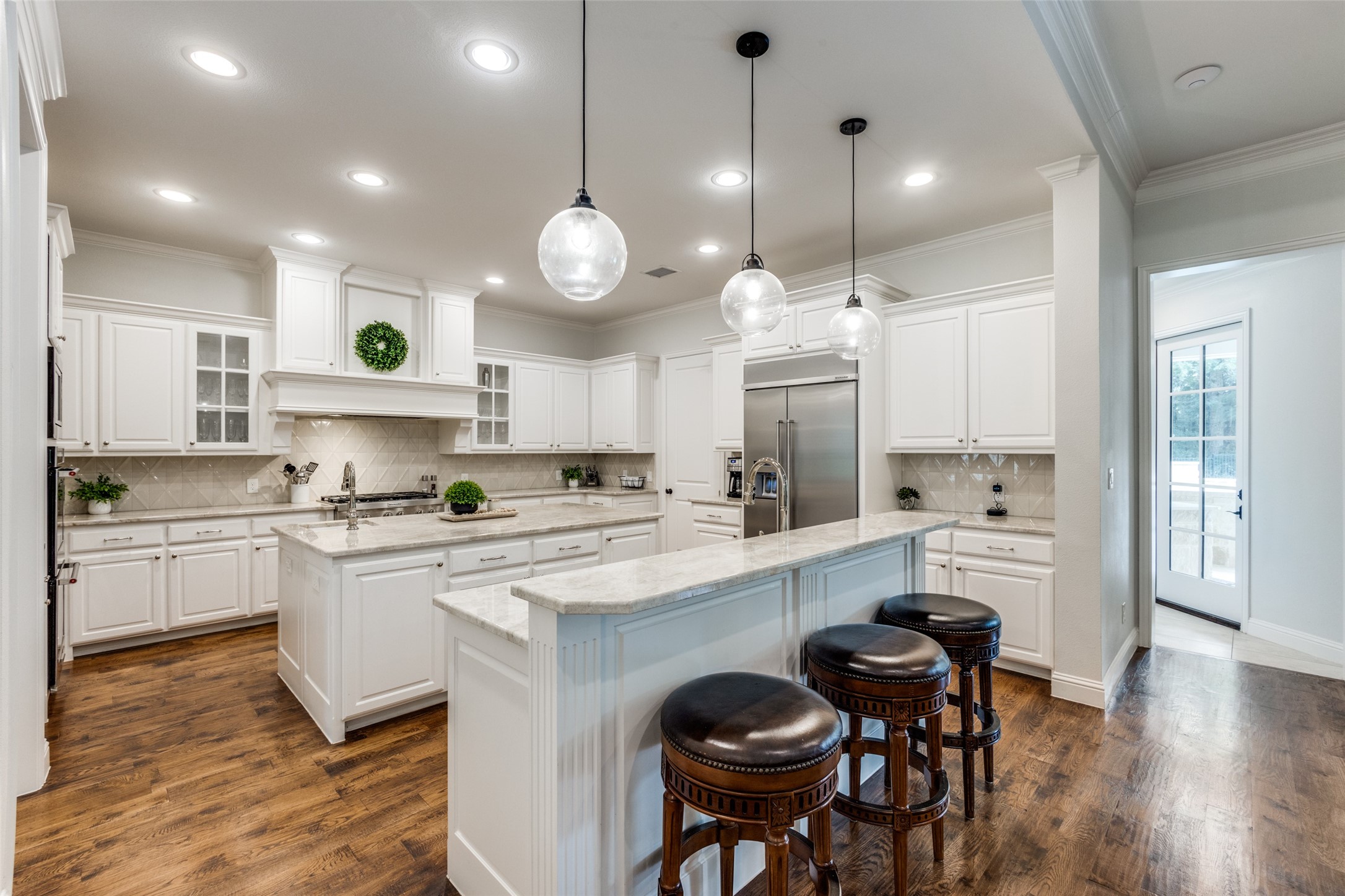 400 W Waters Edge Way