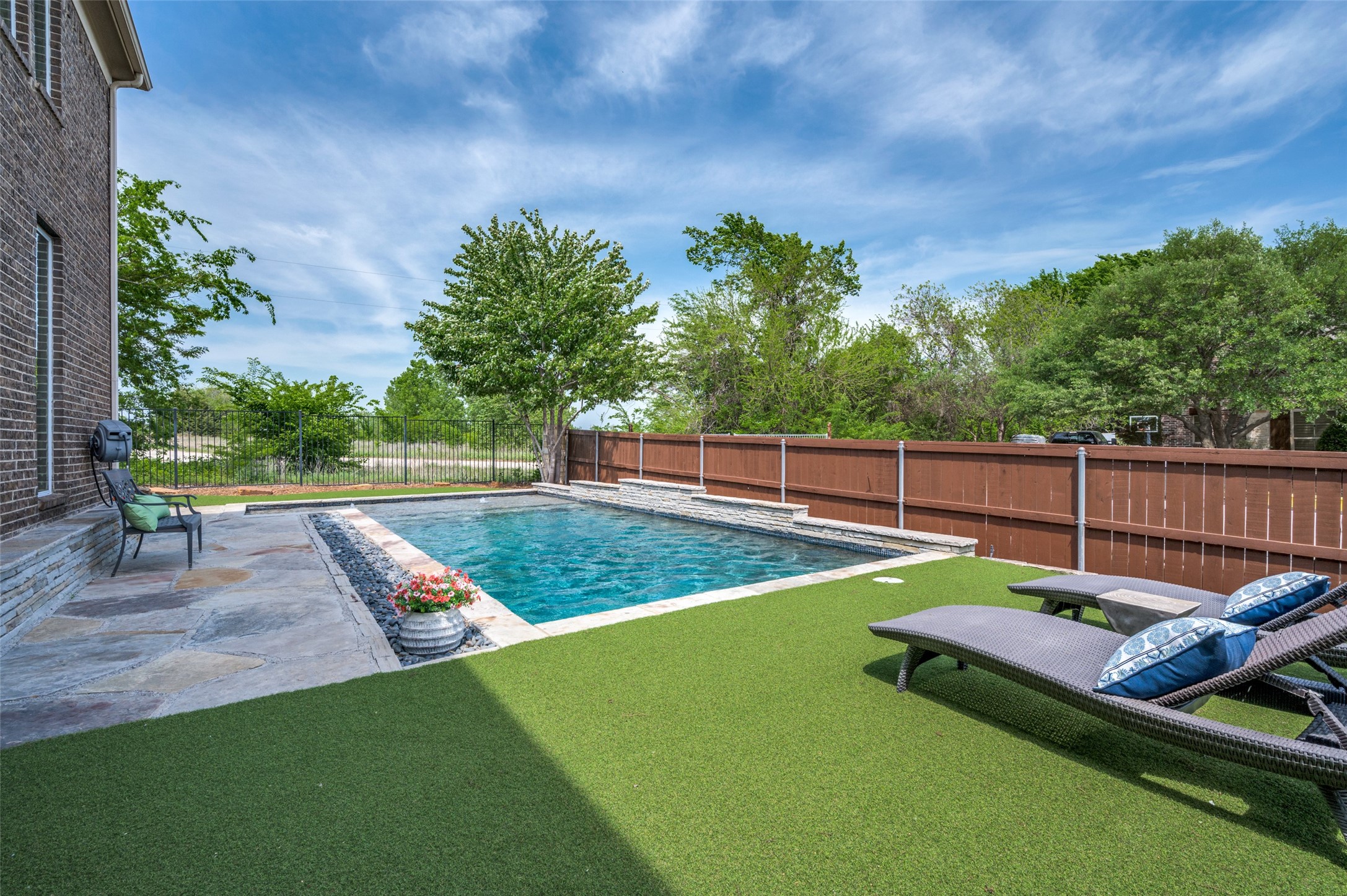 2651 STONYBROOK Drive