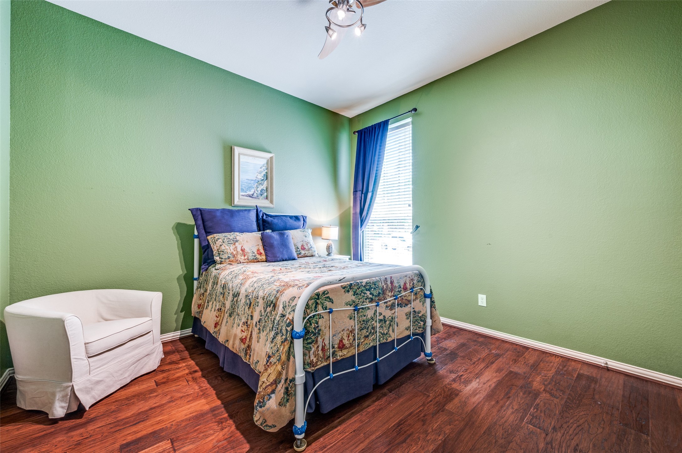 881 WILLOWMIST Drive