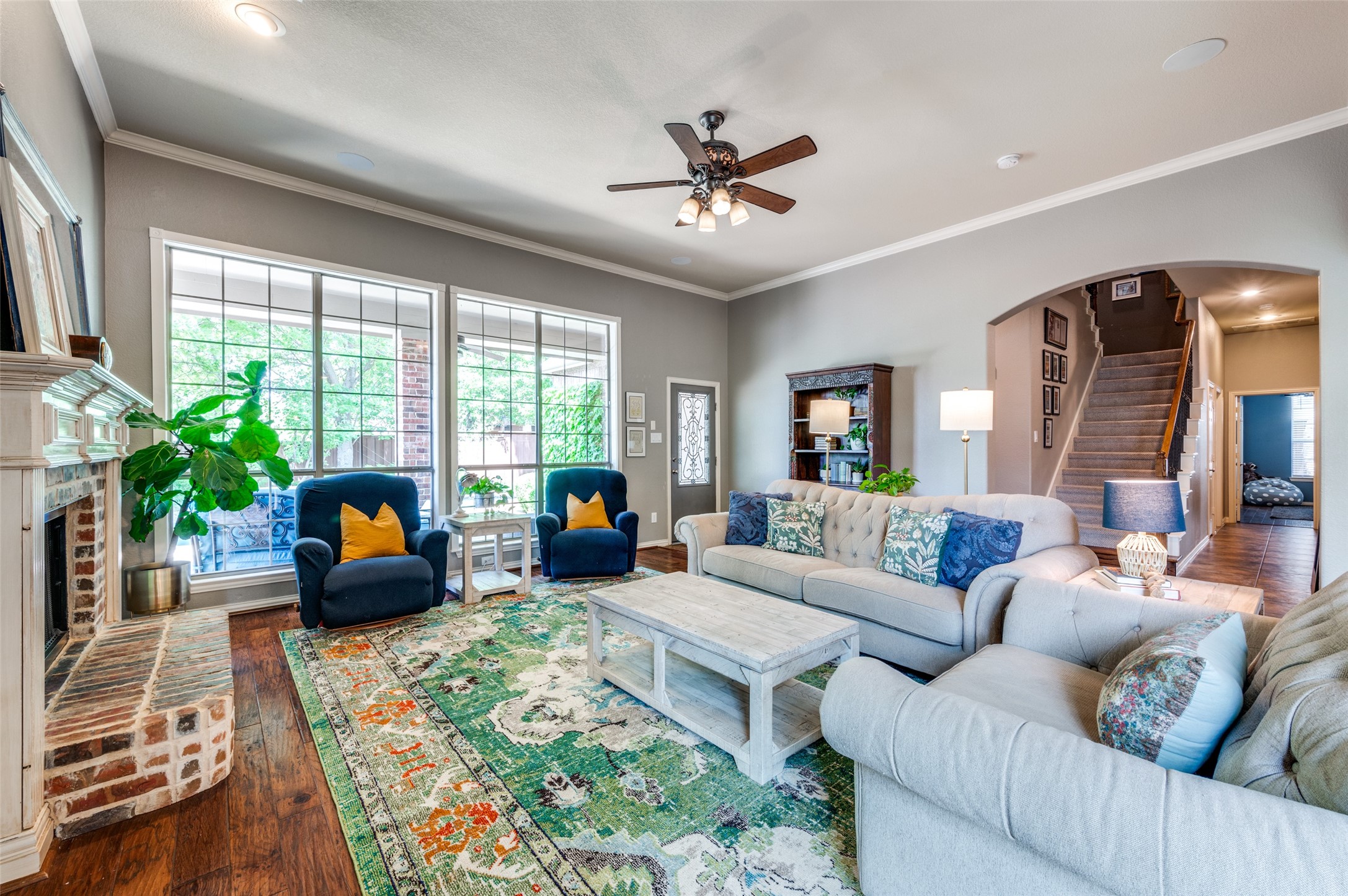 881 WILLOWMIST Drive