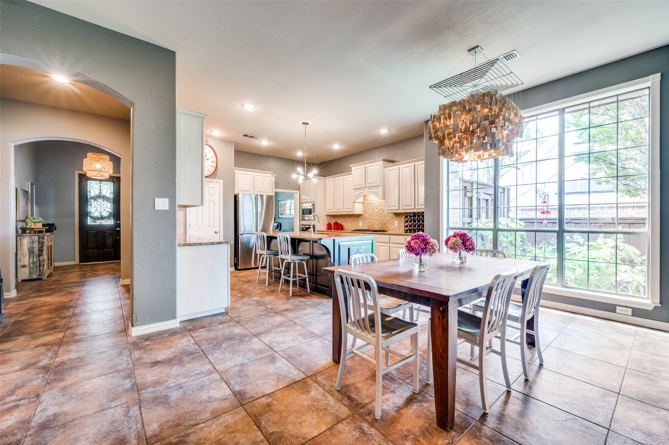 881 WILLOWMIST Drive
