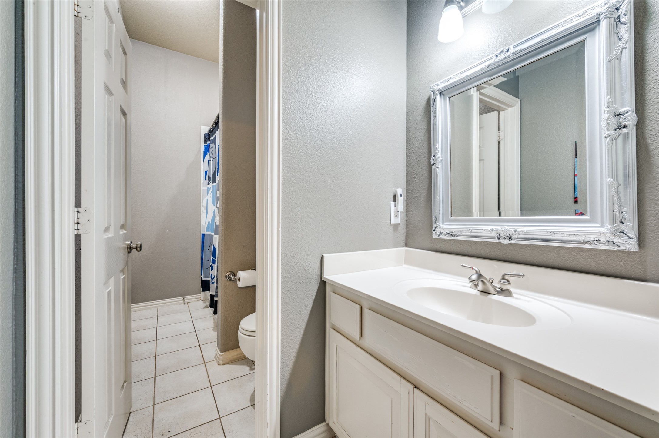 881 WILLOWMIST Drive