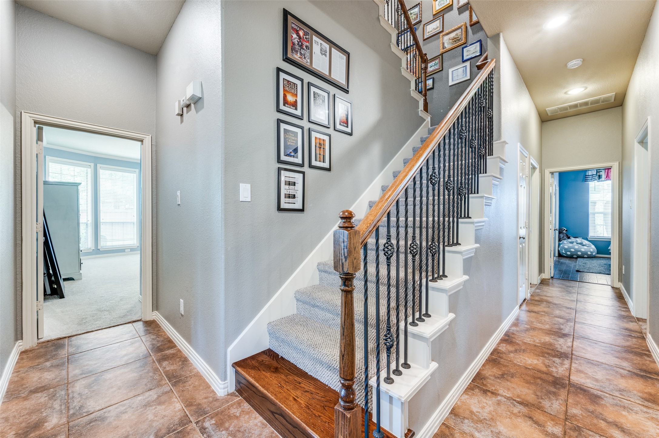881 WILLOWMIST Drive