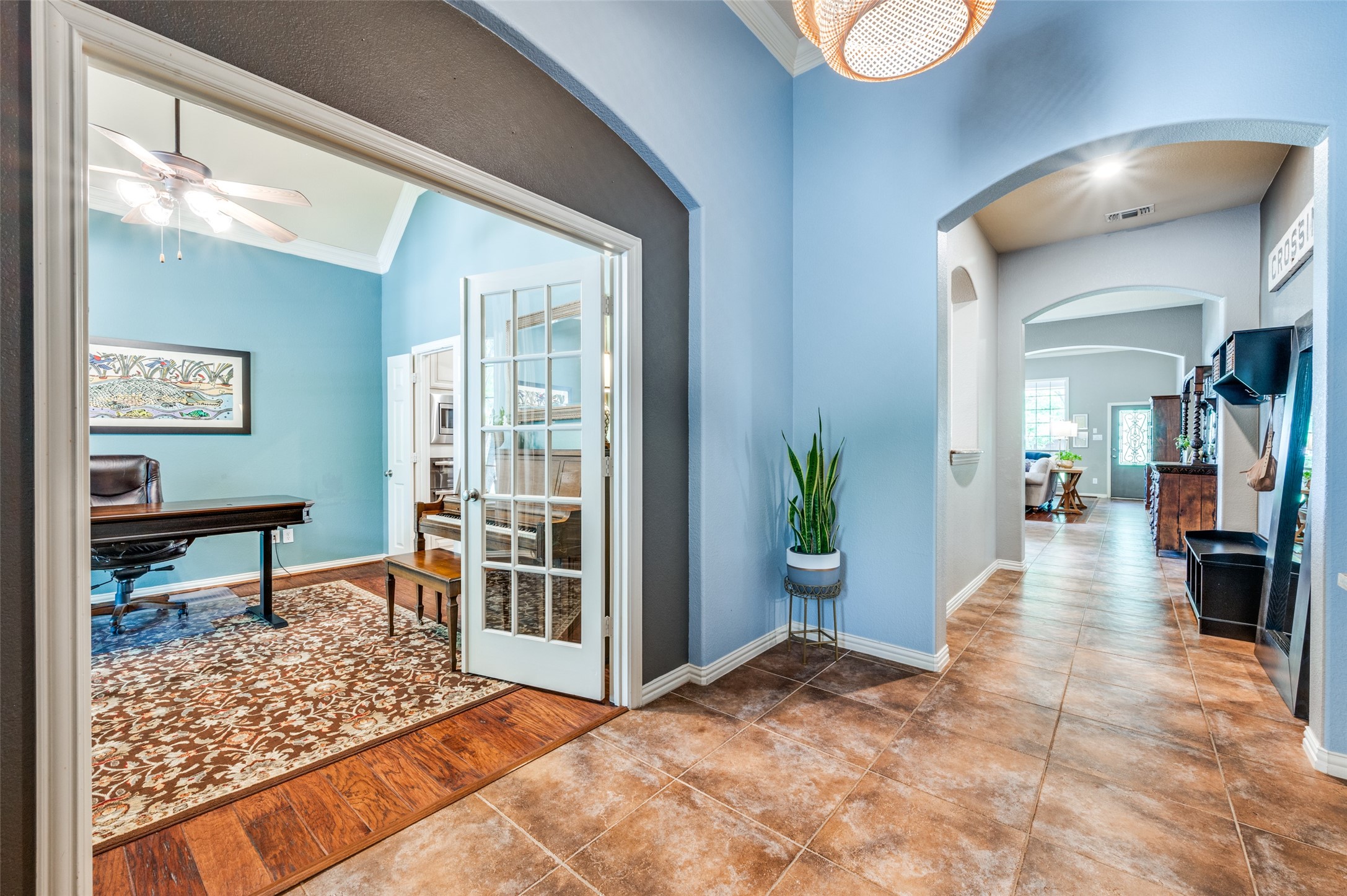 881 WILLOWMIST Drive