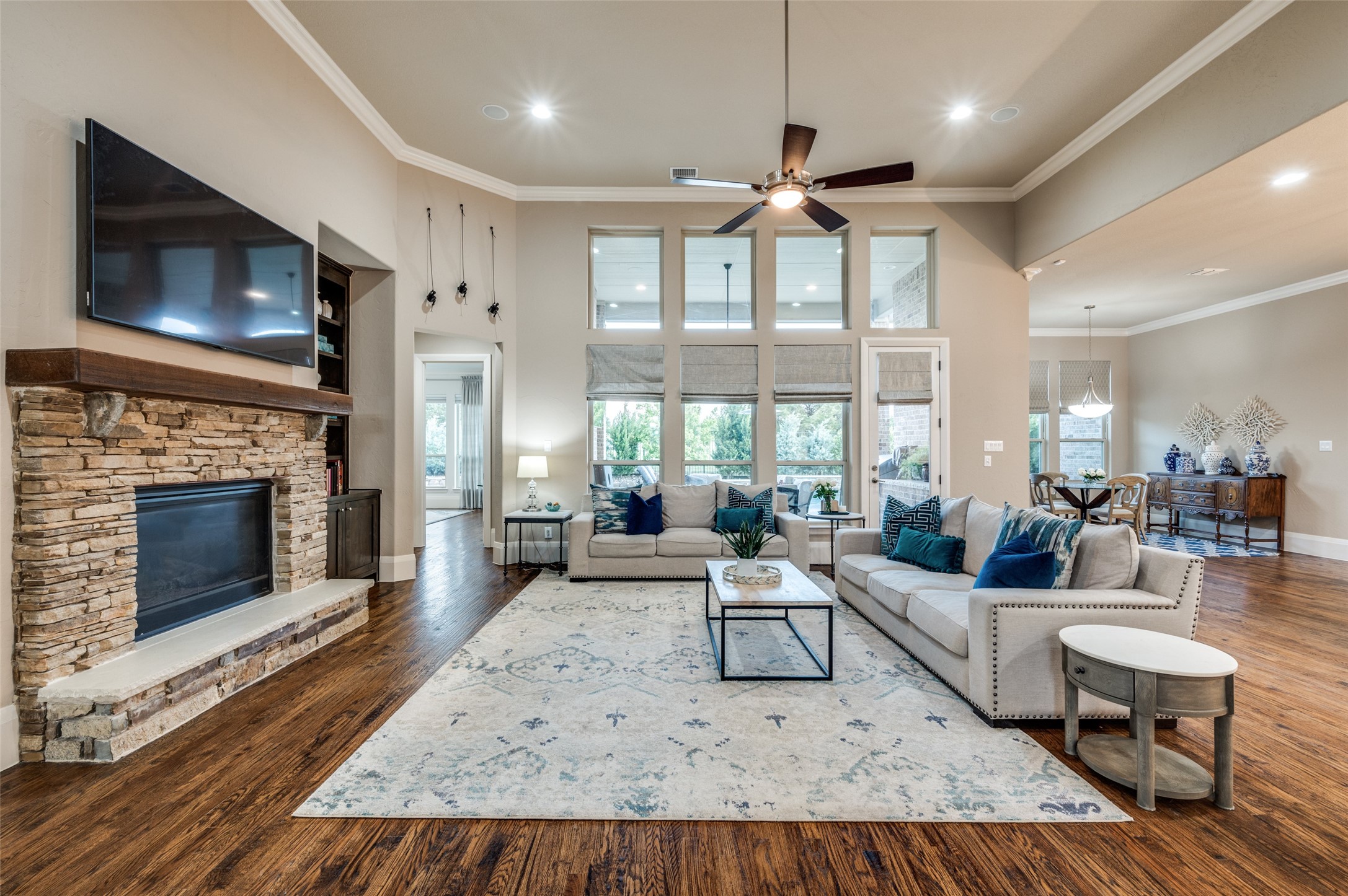2500 GREENSPOINT Lane