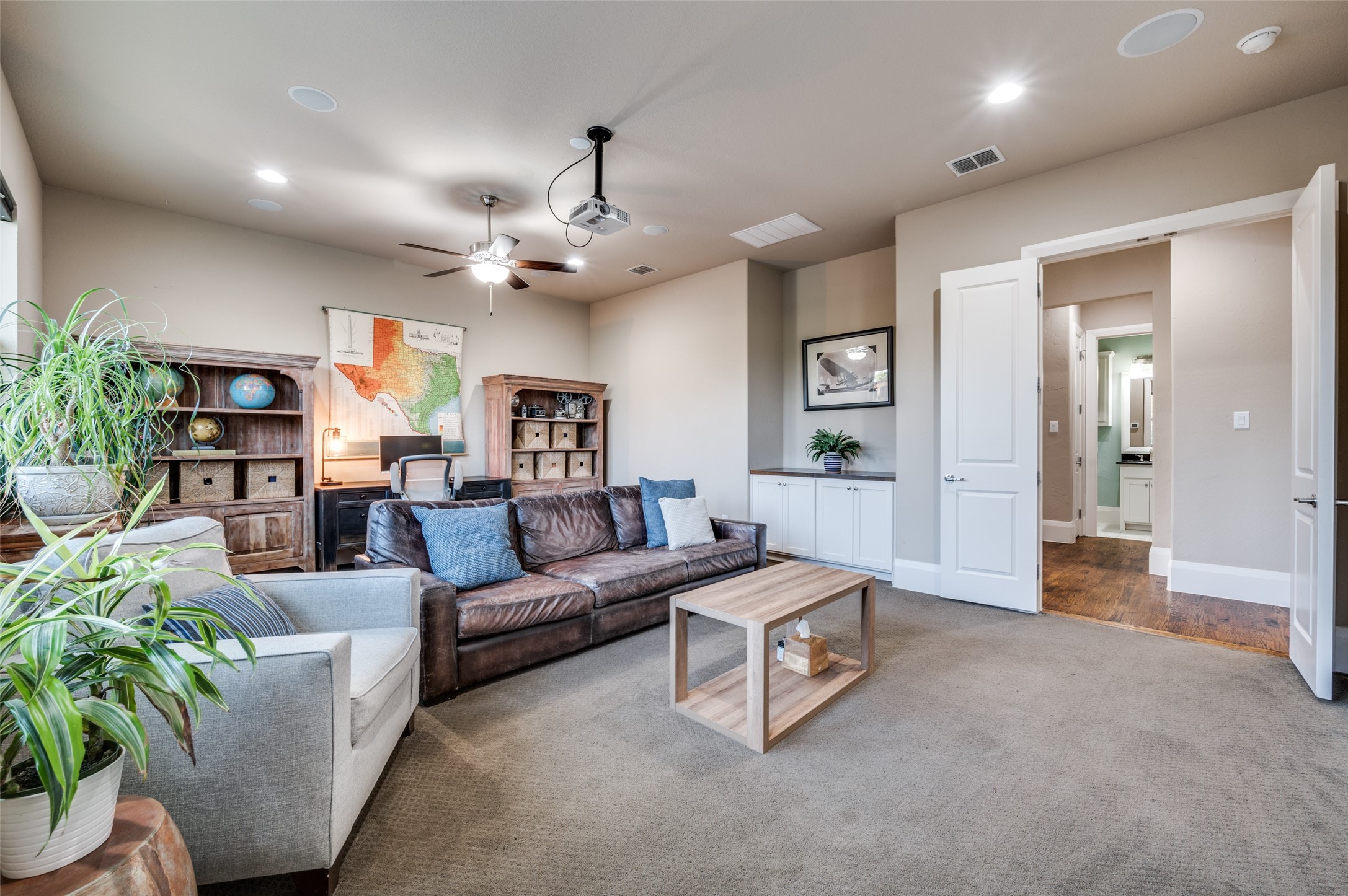 2500 GREENSPOINT Lane