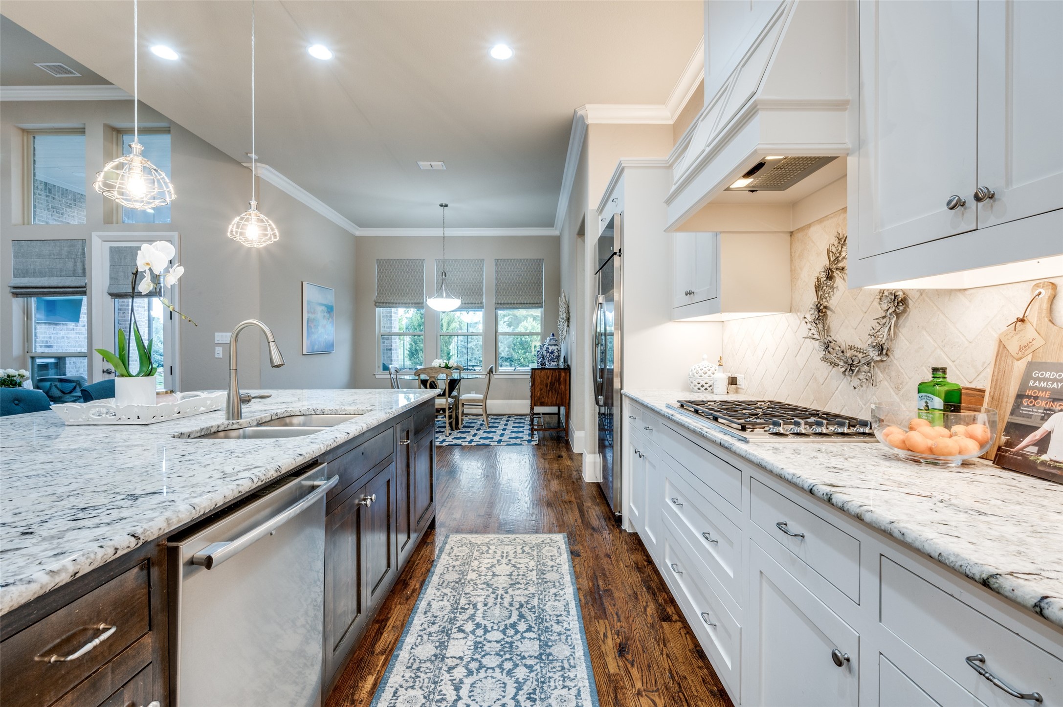2500 GREENSPOINT Lane