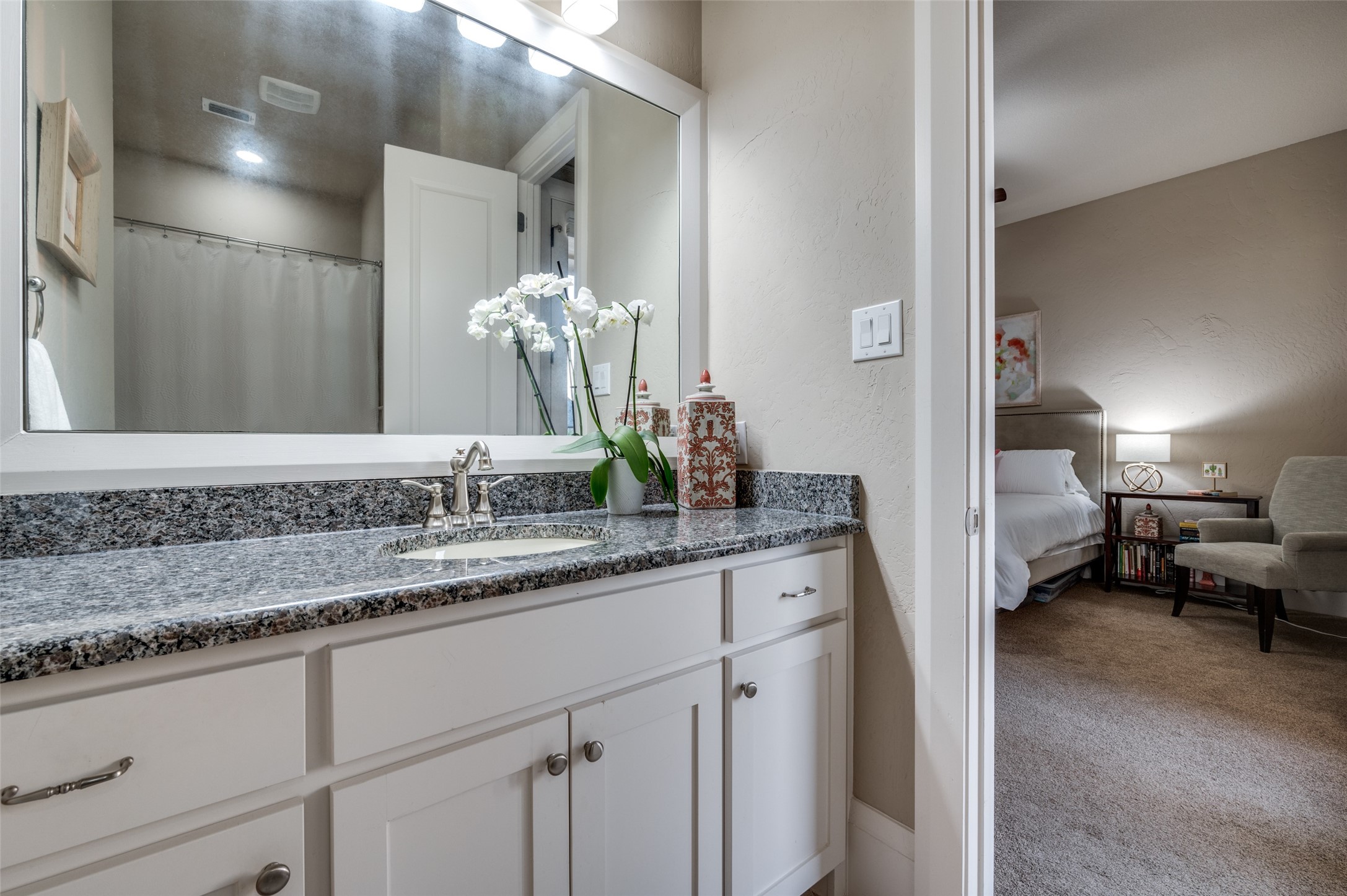2500 GREENSPOINT Lane