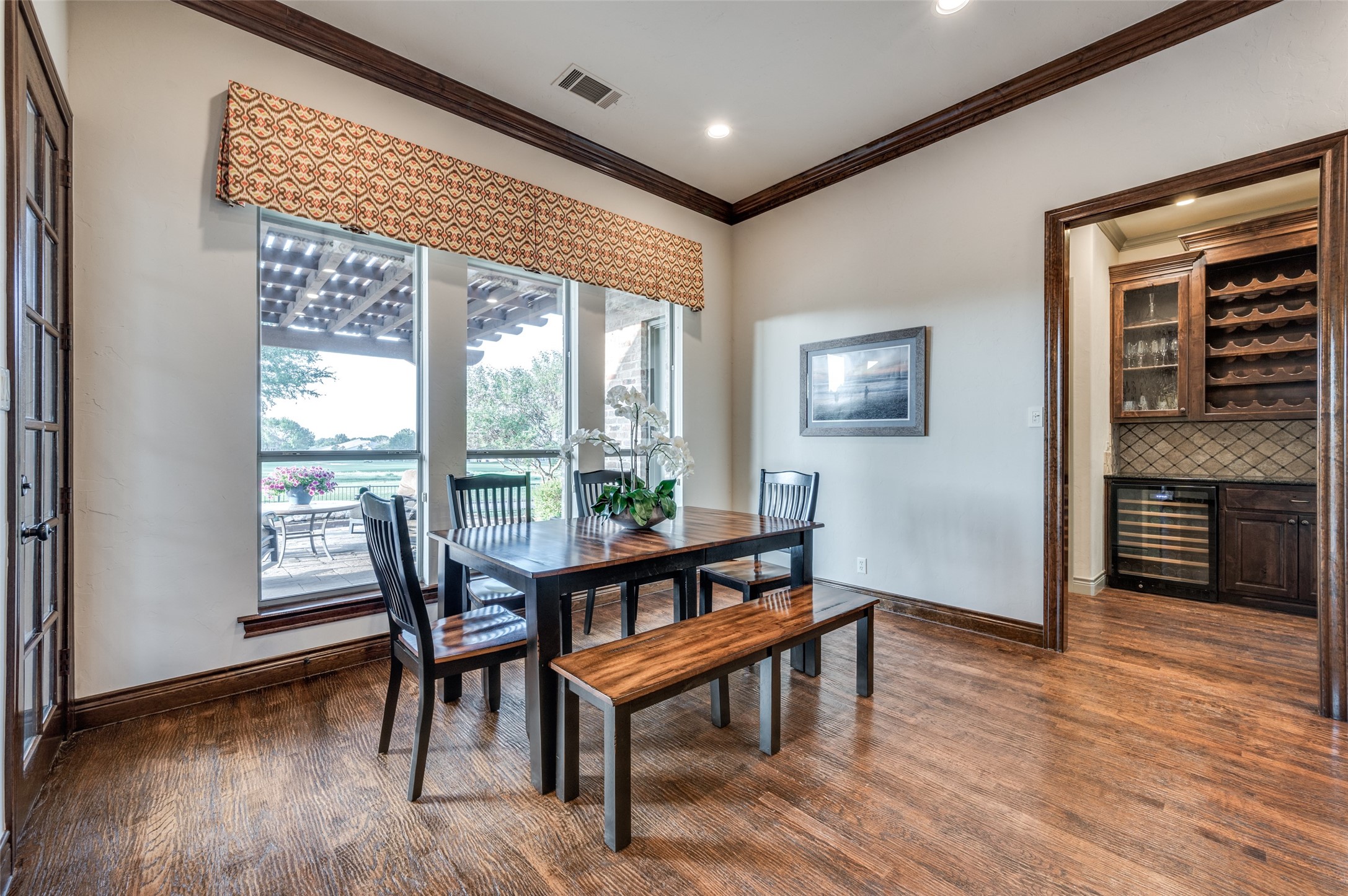 2901 CREEKWOOD Lane