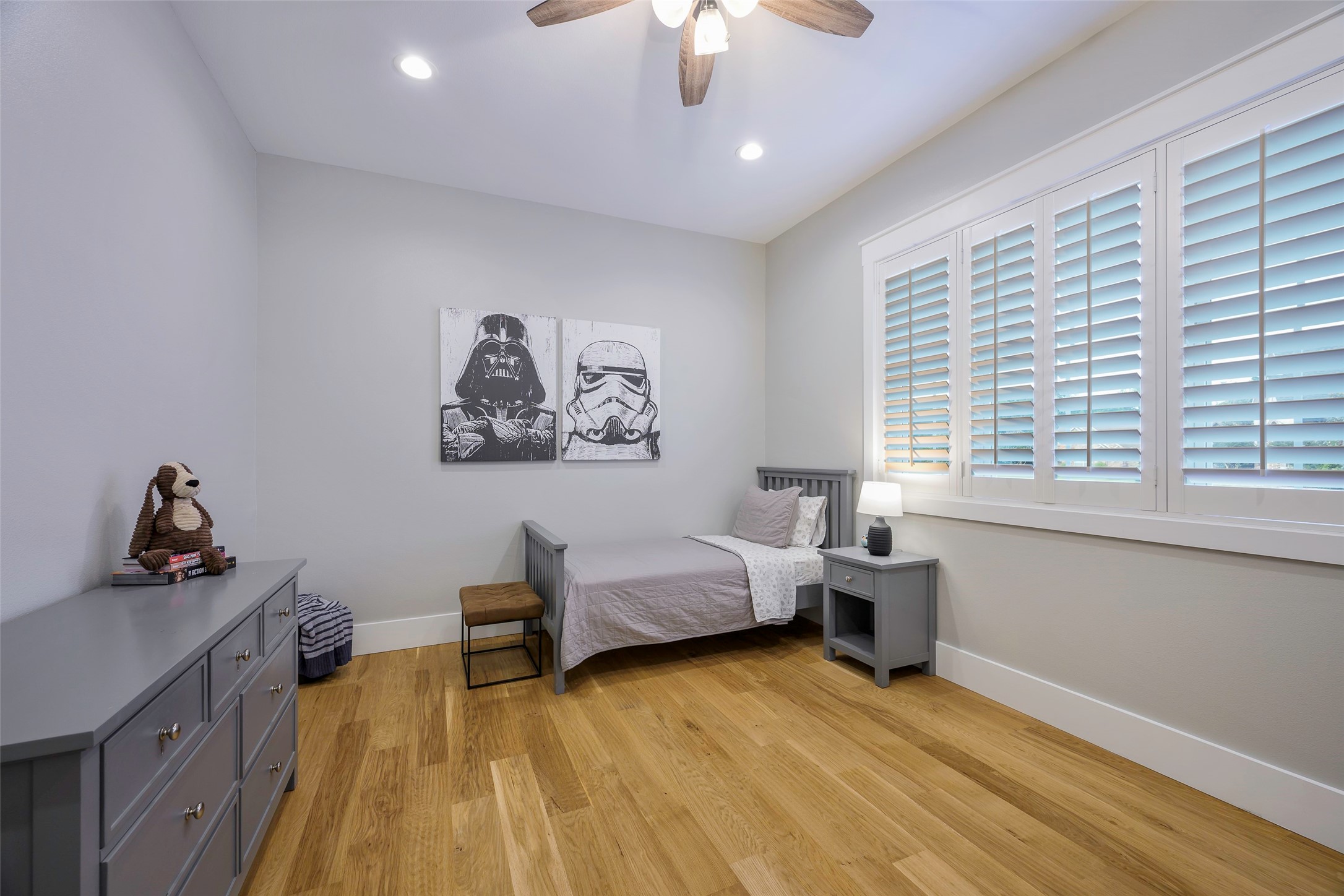 36 Mirror Lakes Court