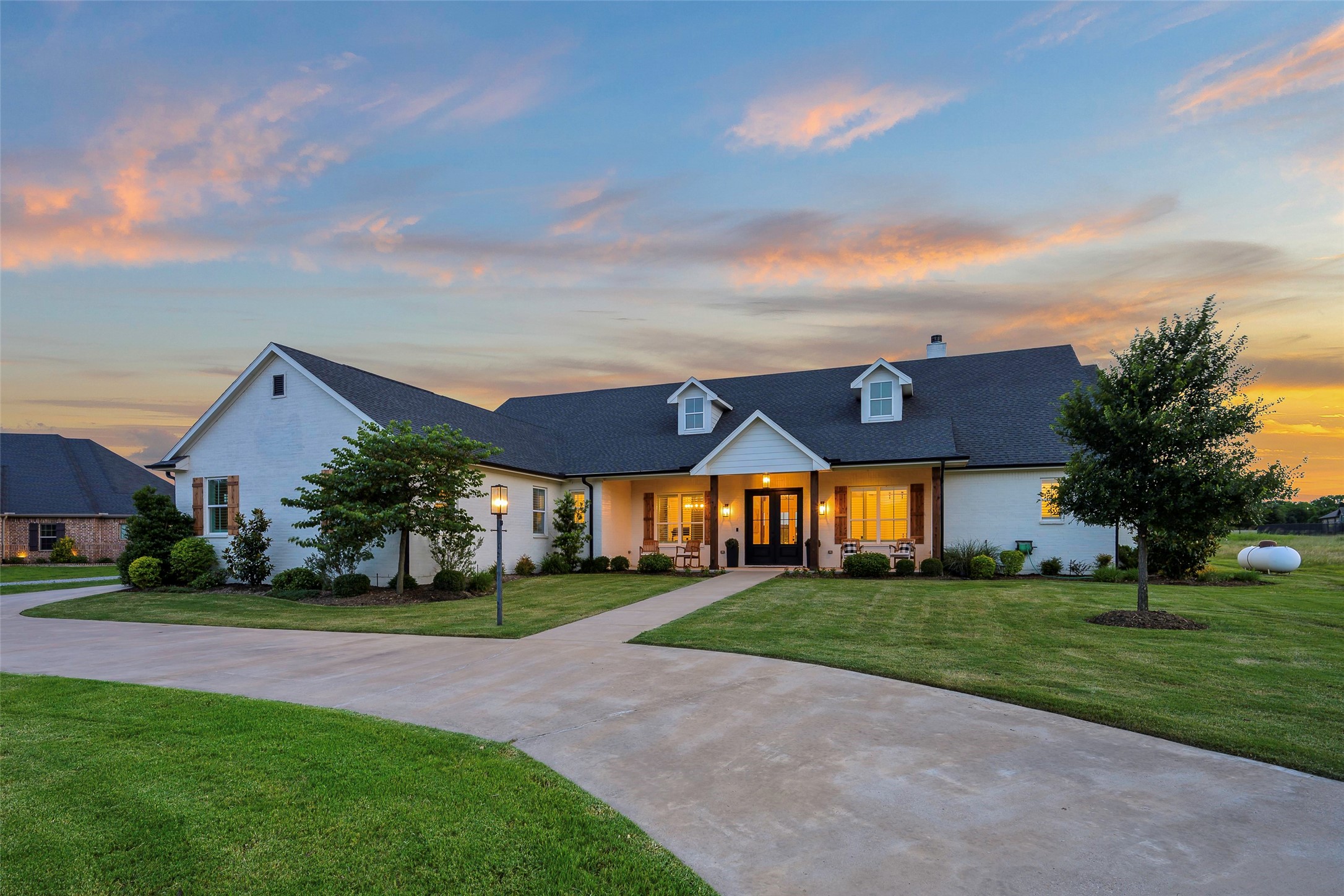 36 Mirror Lakes Court