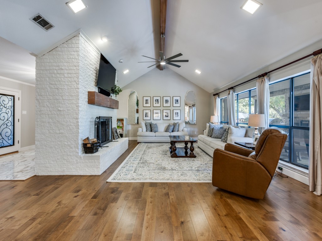 1000 Riva Ridge