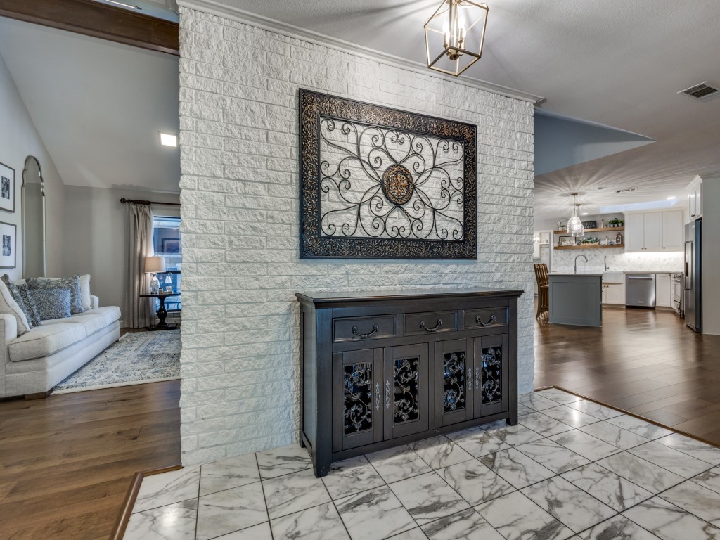 1000 Riva Ridge